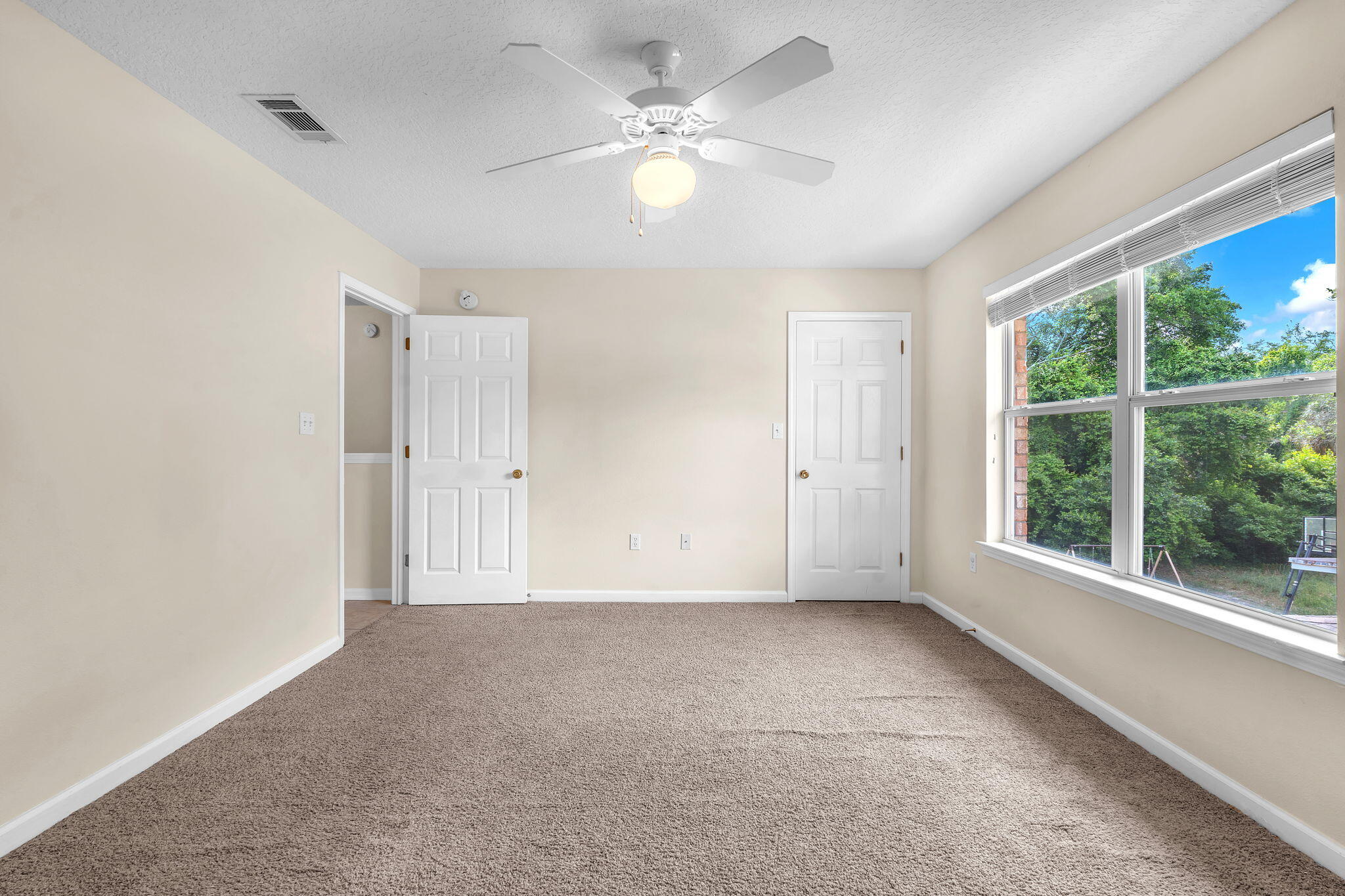 MIRANDA APARTMENTS - Residential Lease