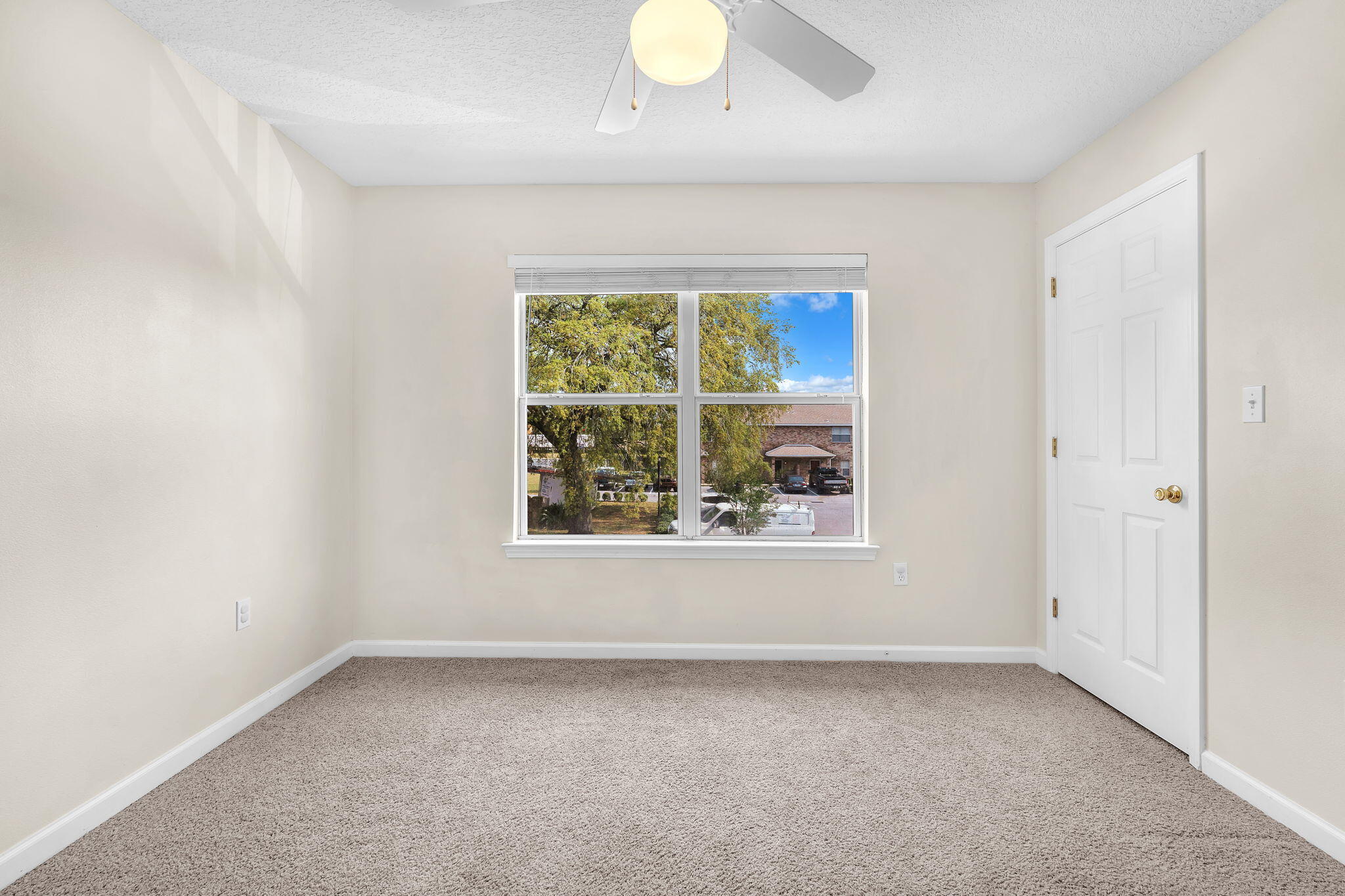 MIRANDA APARTMENTS - Residential Lease