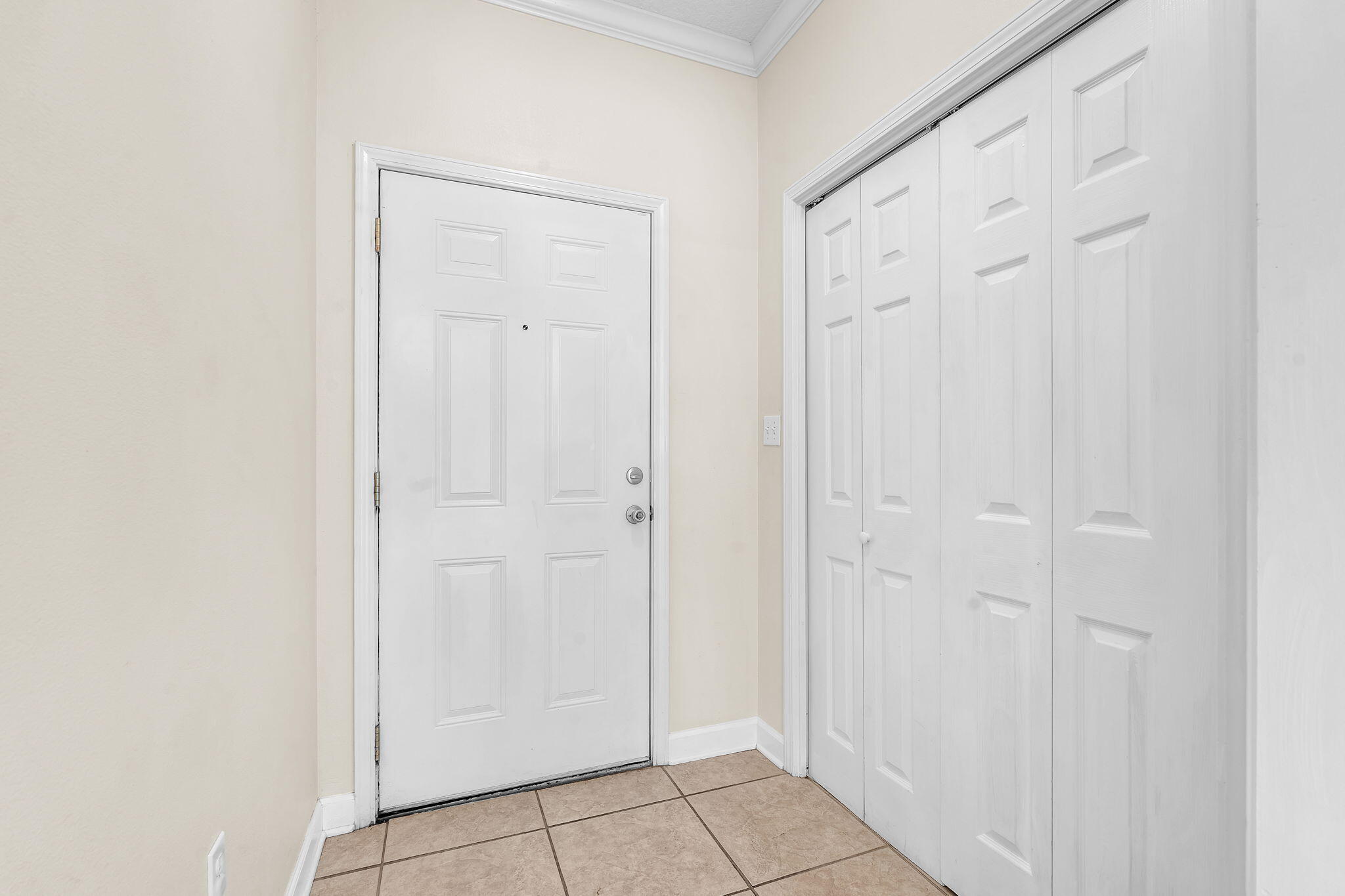 MIRANDA APARTMENTS - Residential Lease