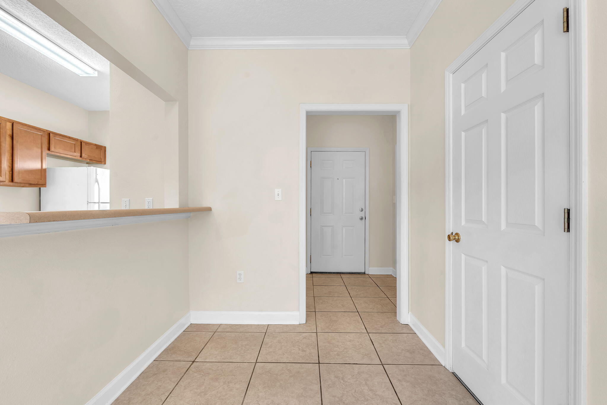 MIRANDA APARTMENTS - Residential Lease