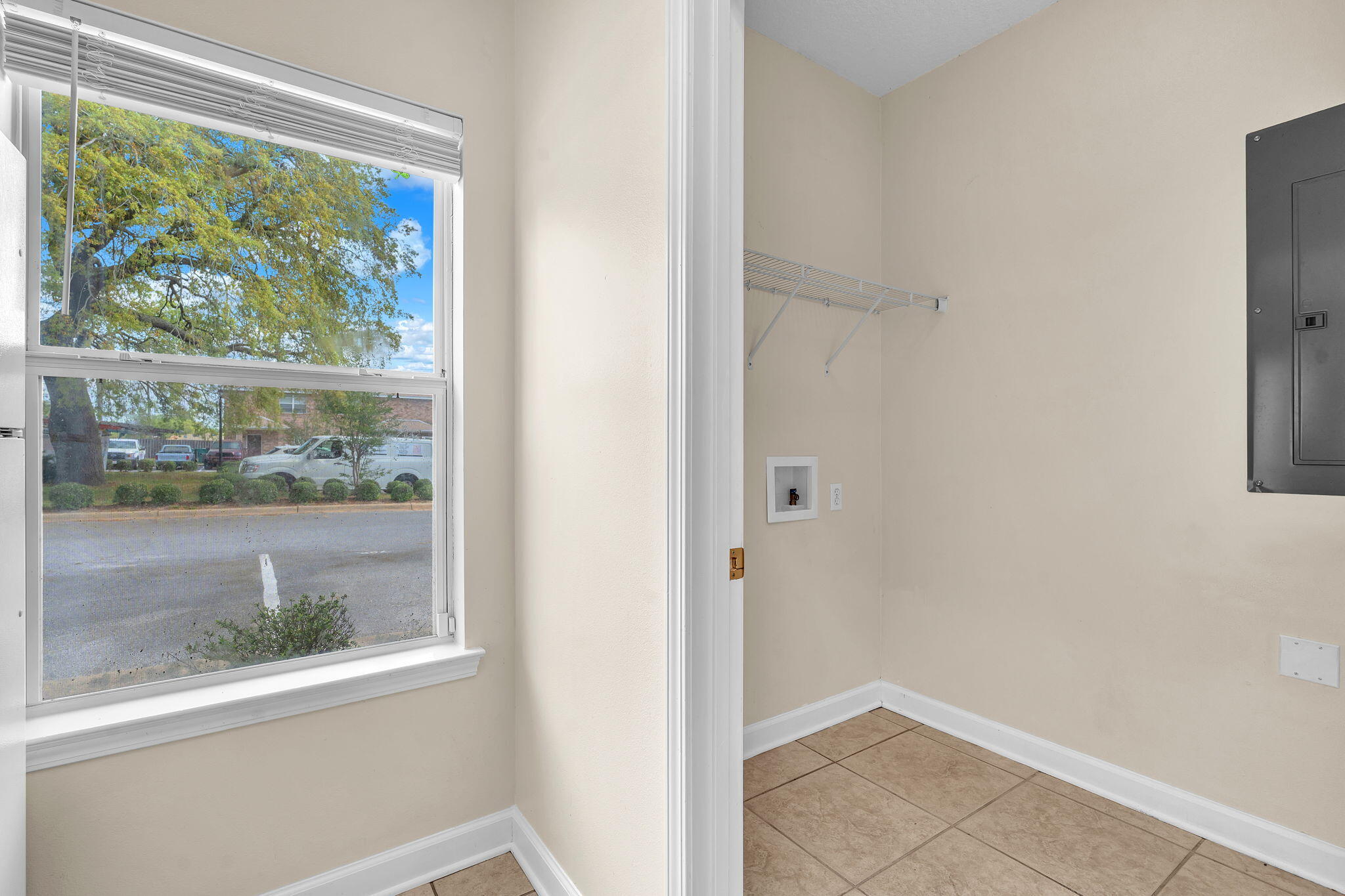 MIRANDA APARTMENTS - Residential Lease