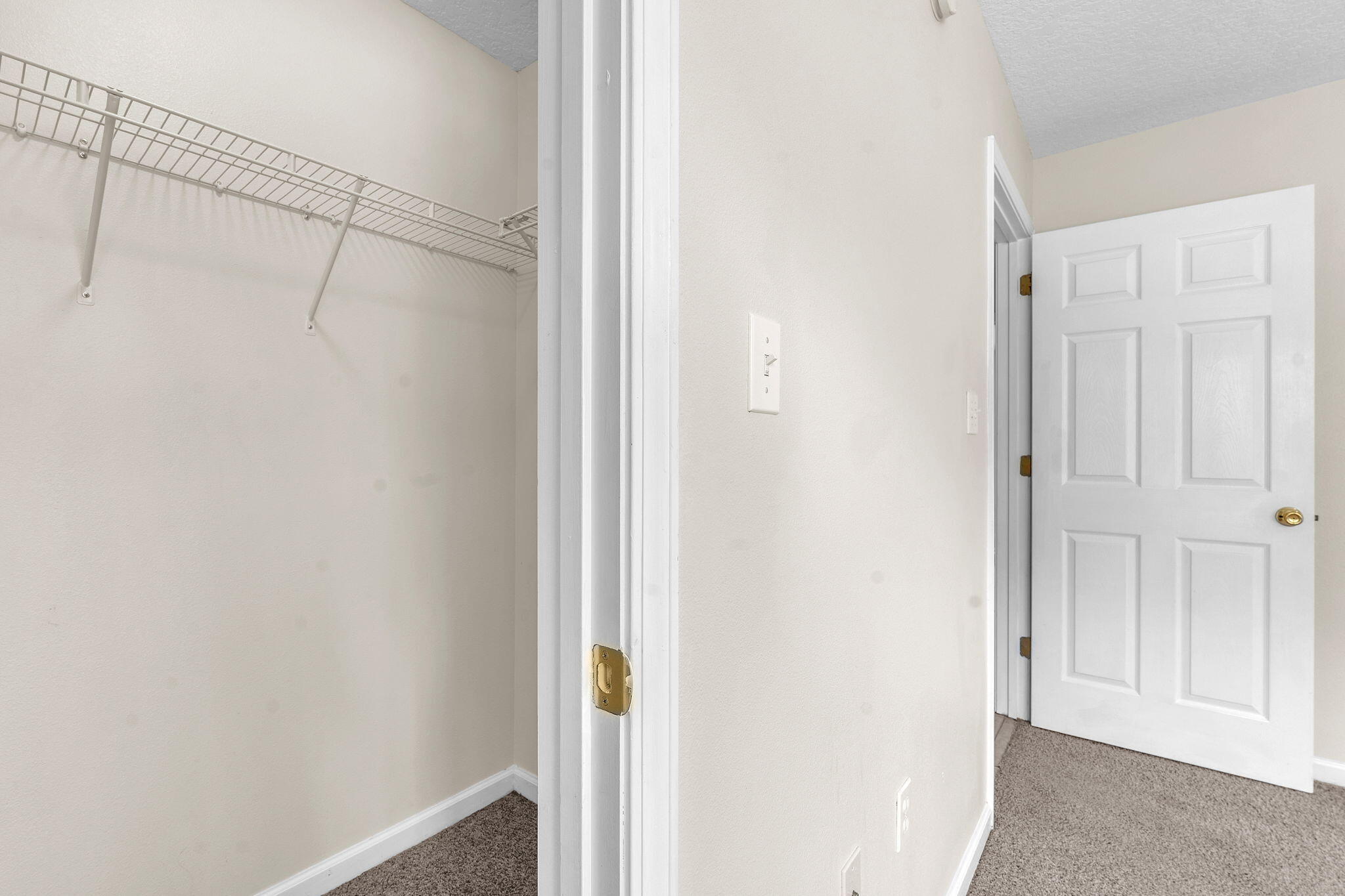 MIRANDA APARTMENTS - Residential Lease