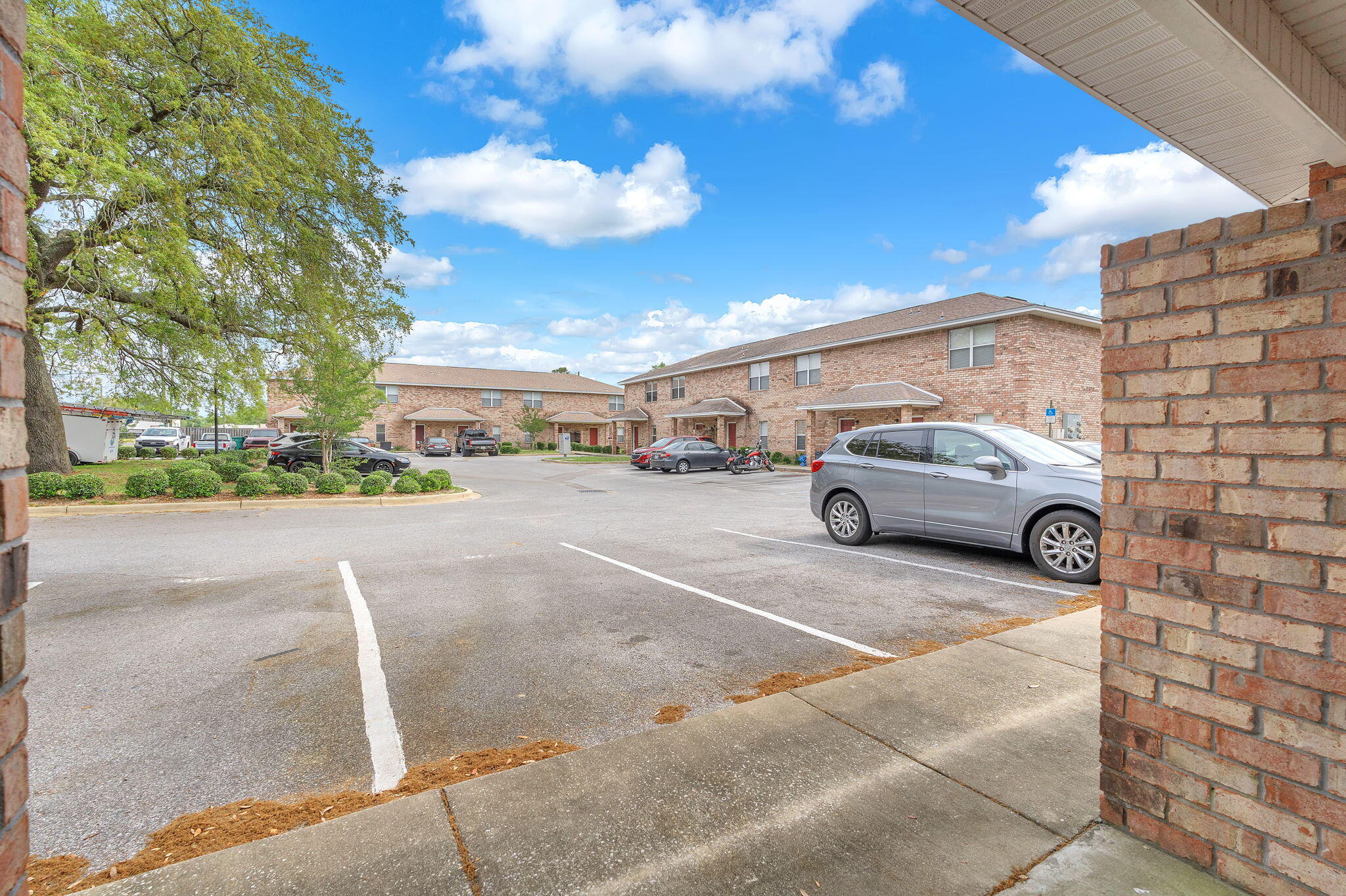 MIRANDA APARTMENTS - Residential Lease