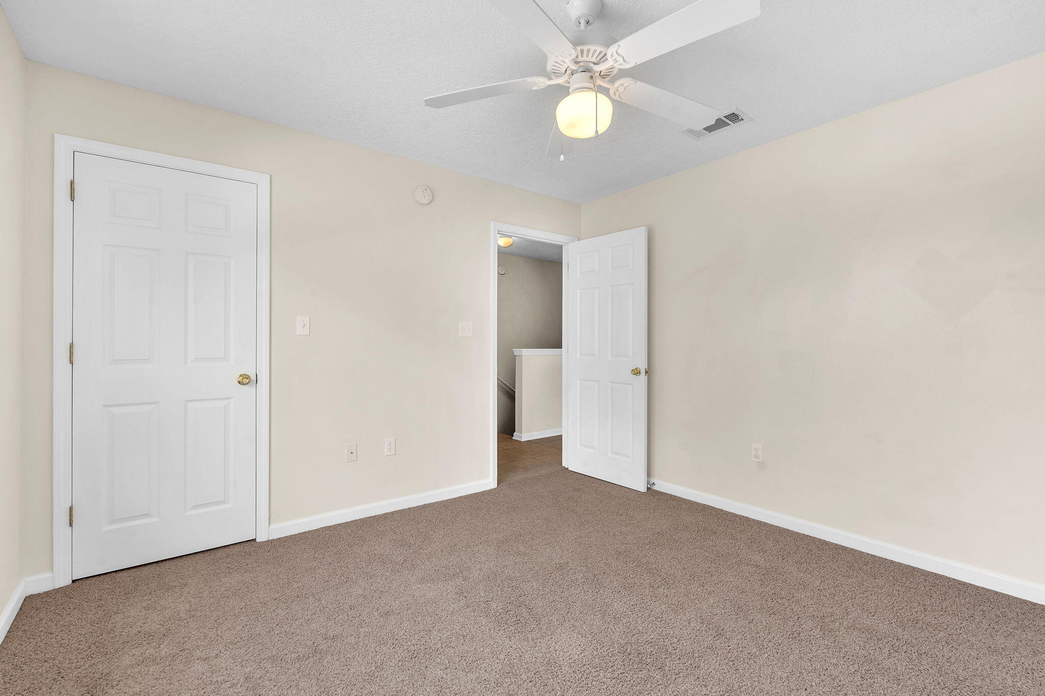 MIRANDA APARTMENTS - Residential Lease