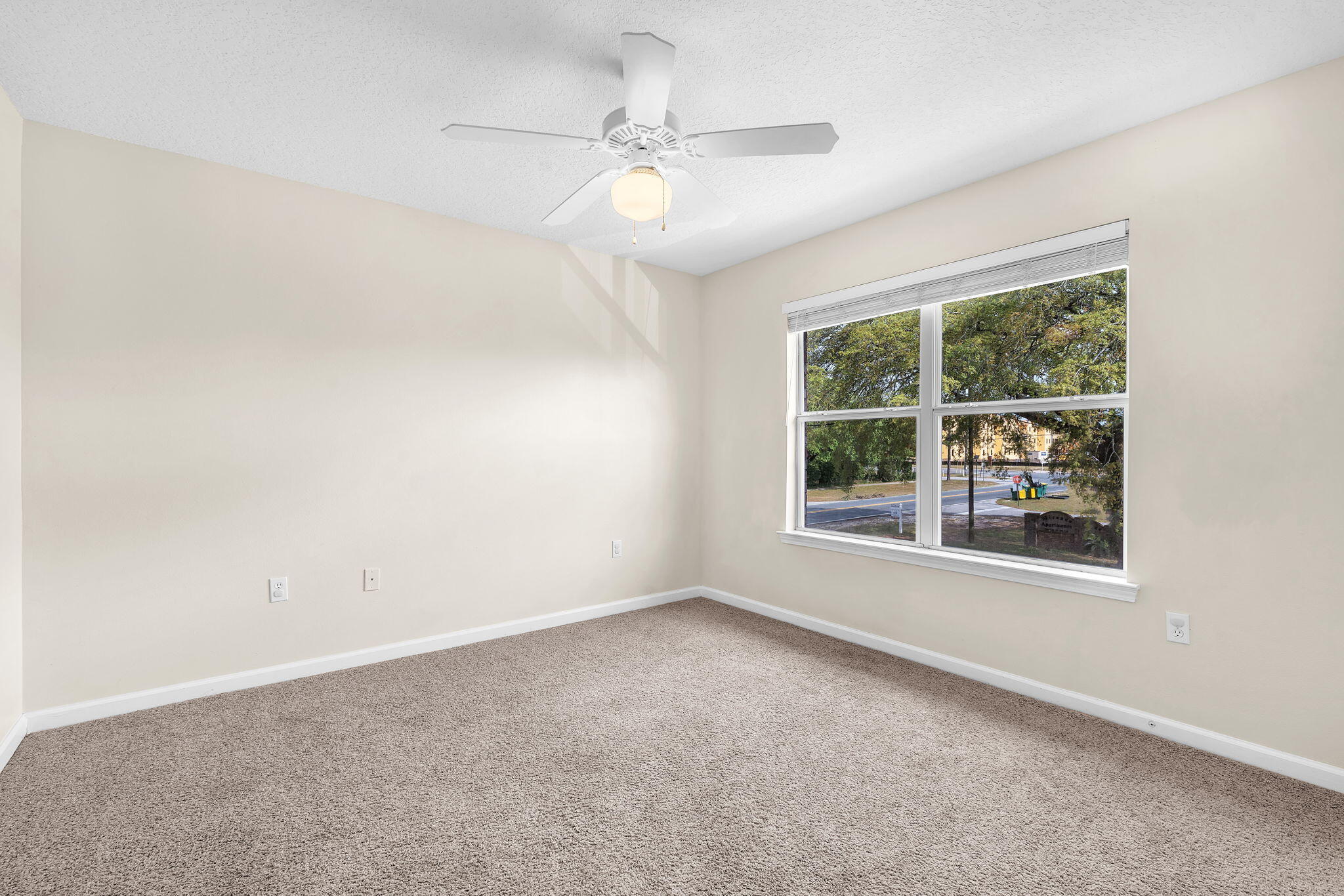 MIRANDA APARTMENTS - Residential Lease