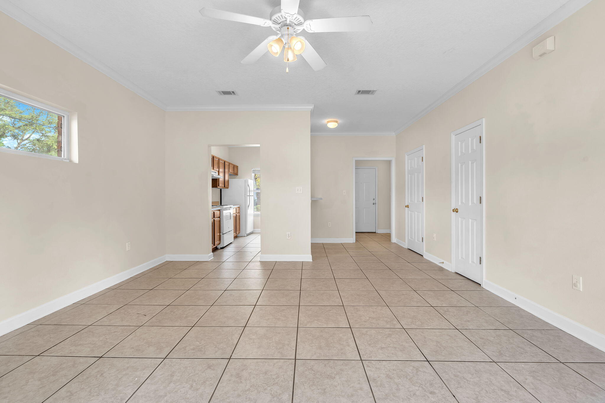 MIRANDA APARTMENTS - Residential Lease