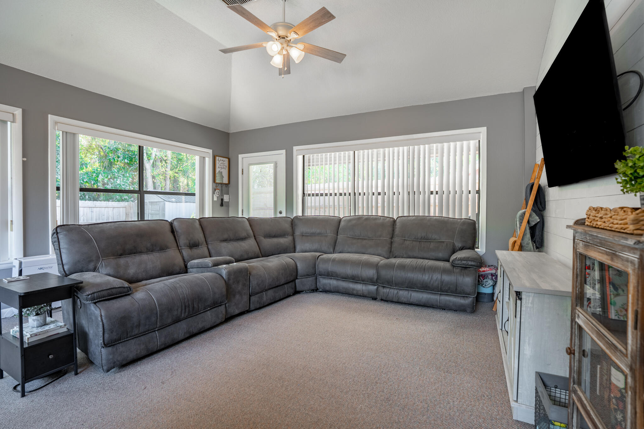 CHATEAU PRES DE LA MER LOT 22 BLK A - Residential