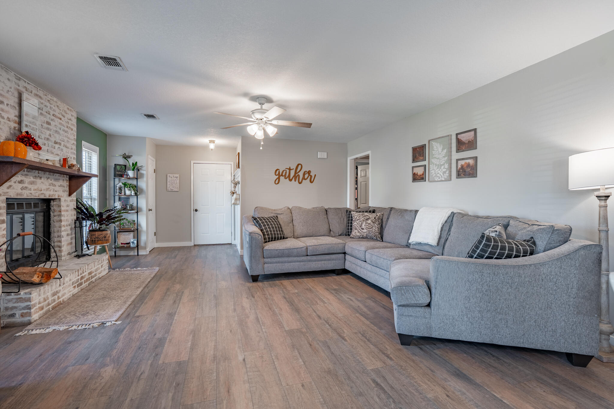 CHATEAU PRES DE LA MER LOT 22 BLK A - Residential