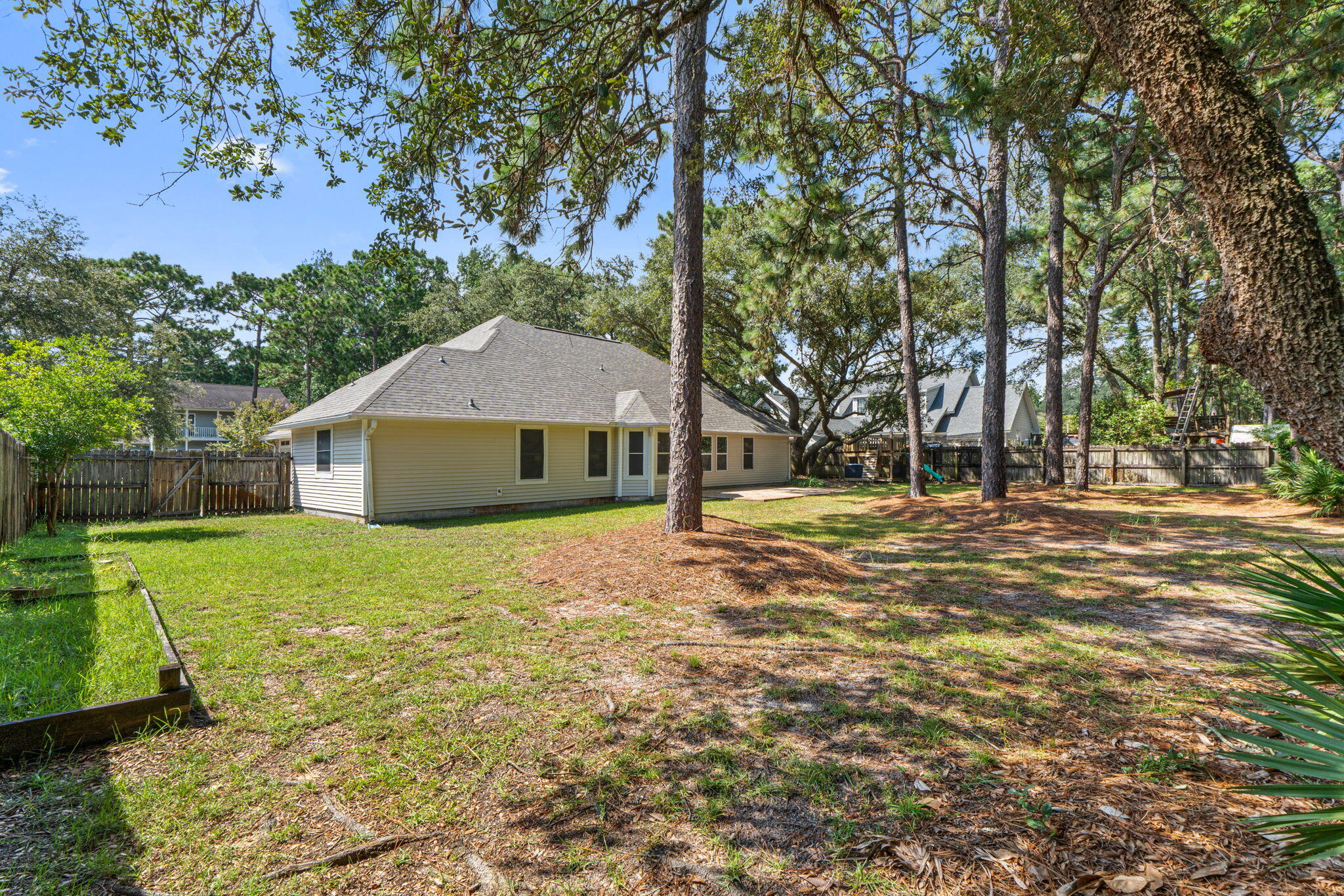 RAINTREE ESTATES #2 - Residential