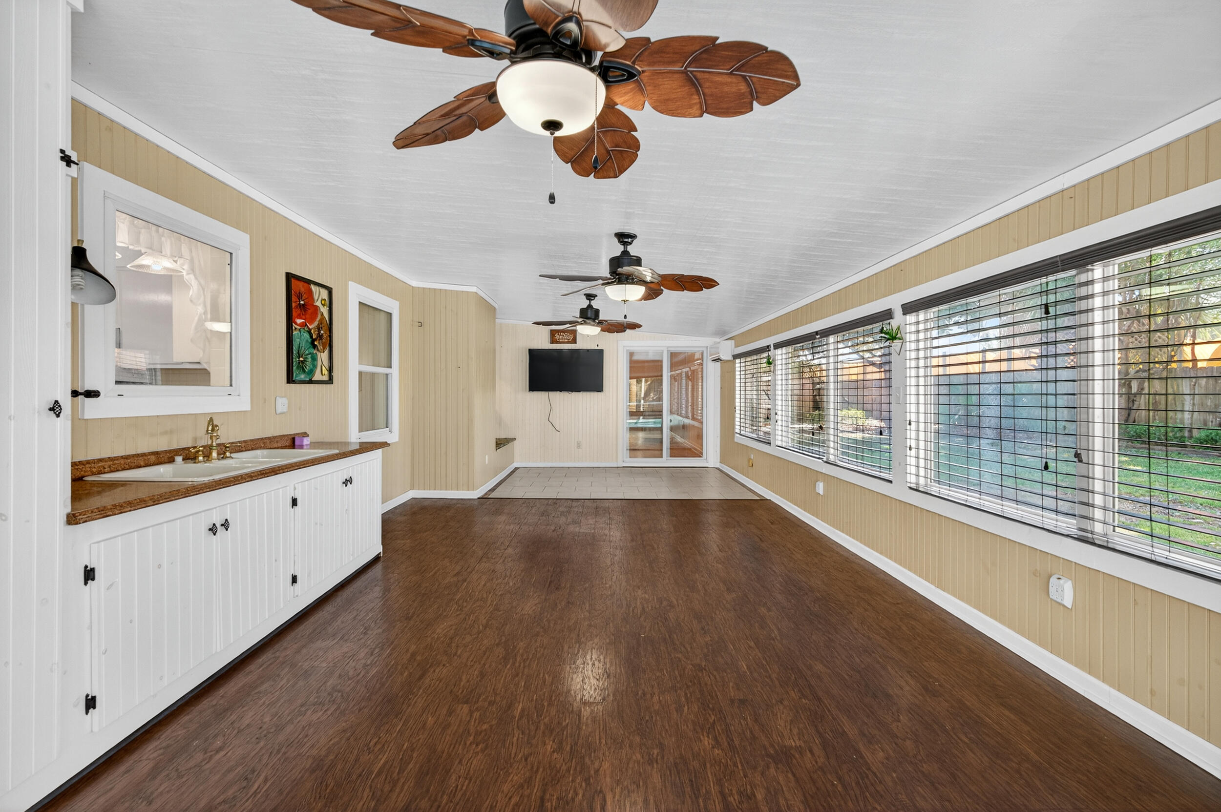SEA HILLS 3RD - Residential