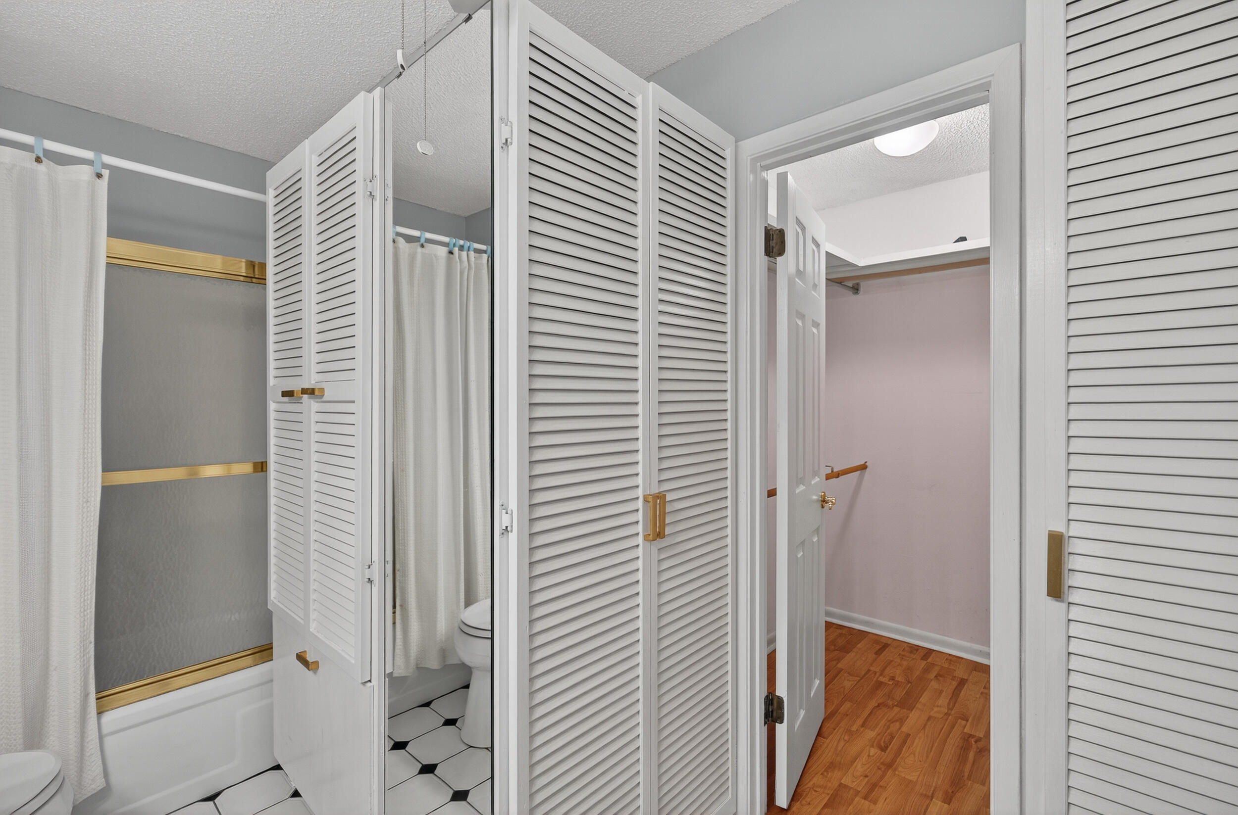SEA HILLS 3RD - Residential