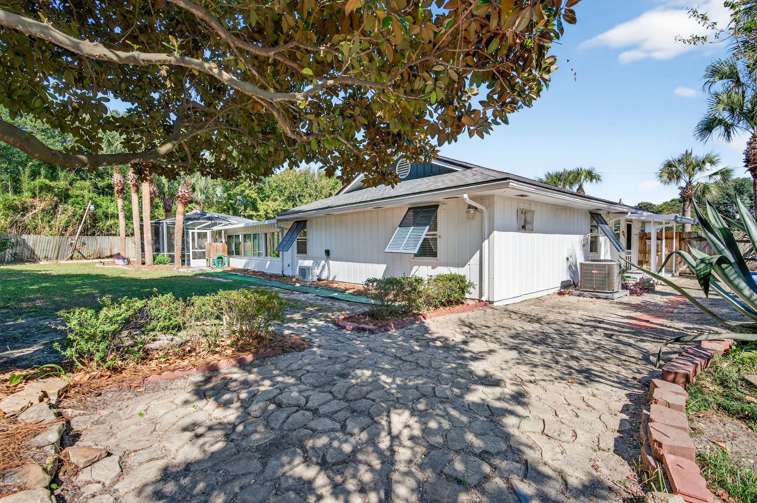 SEA HILLS 3RD - Residential