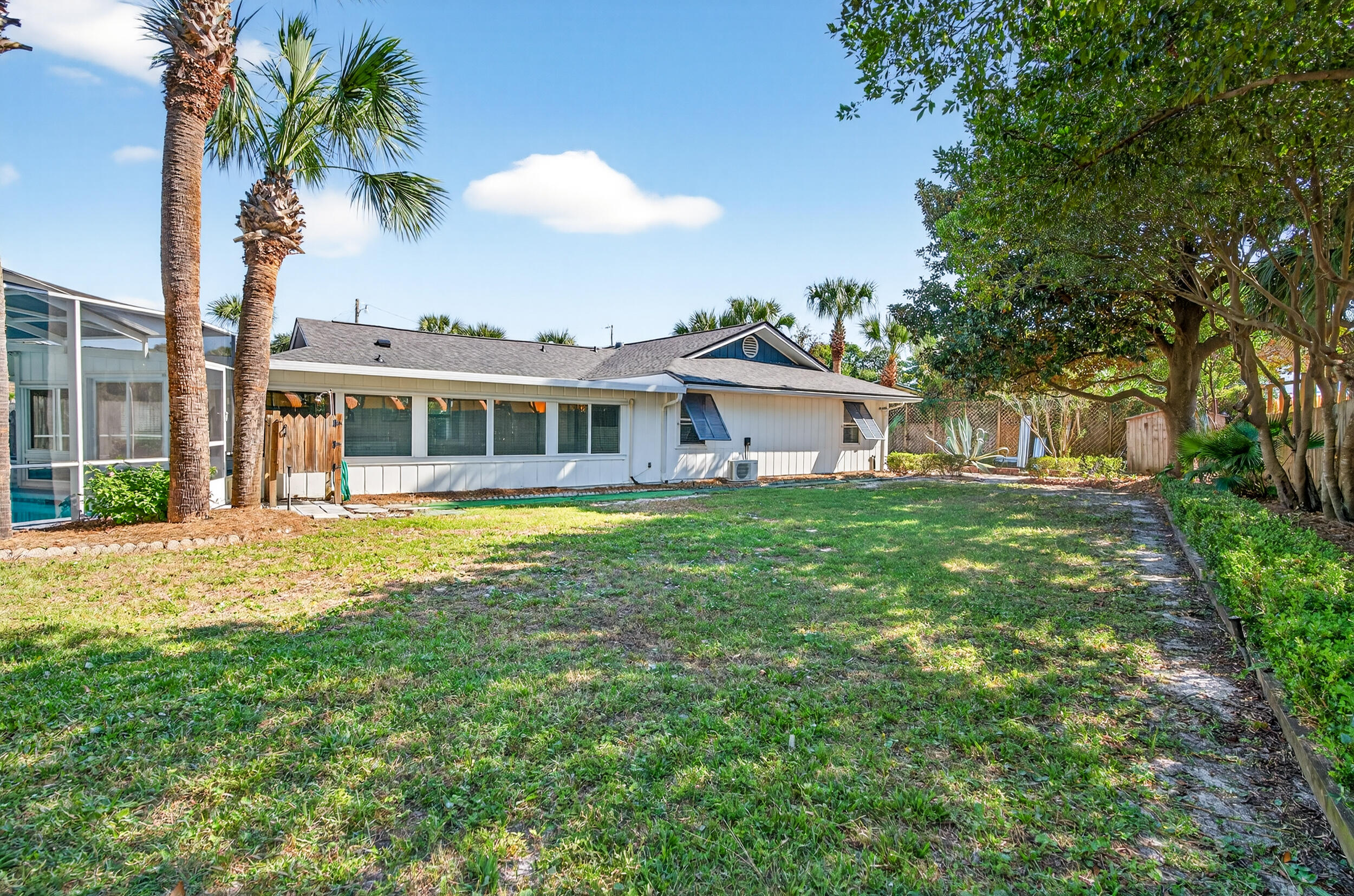 SEA HILLS 3RD - Residential