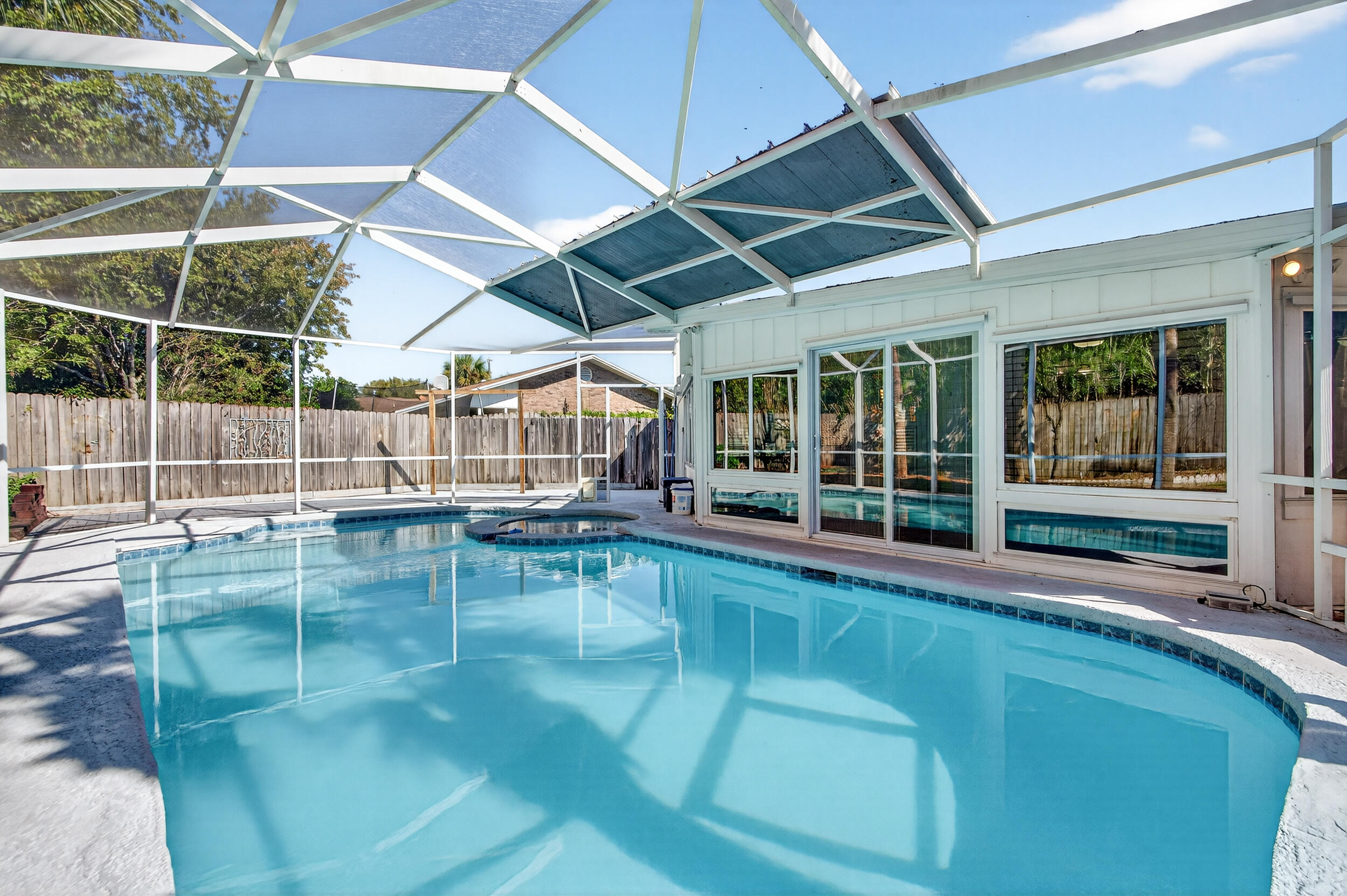 SEA HILLS 3RD - Residential