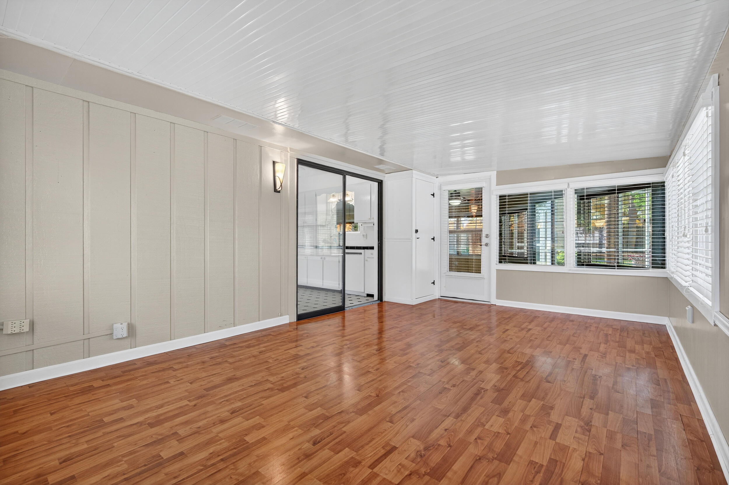 SEA HILLS 3RD - Residential
