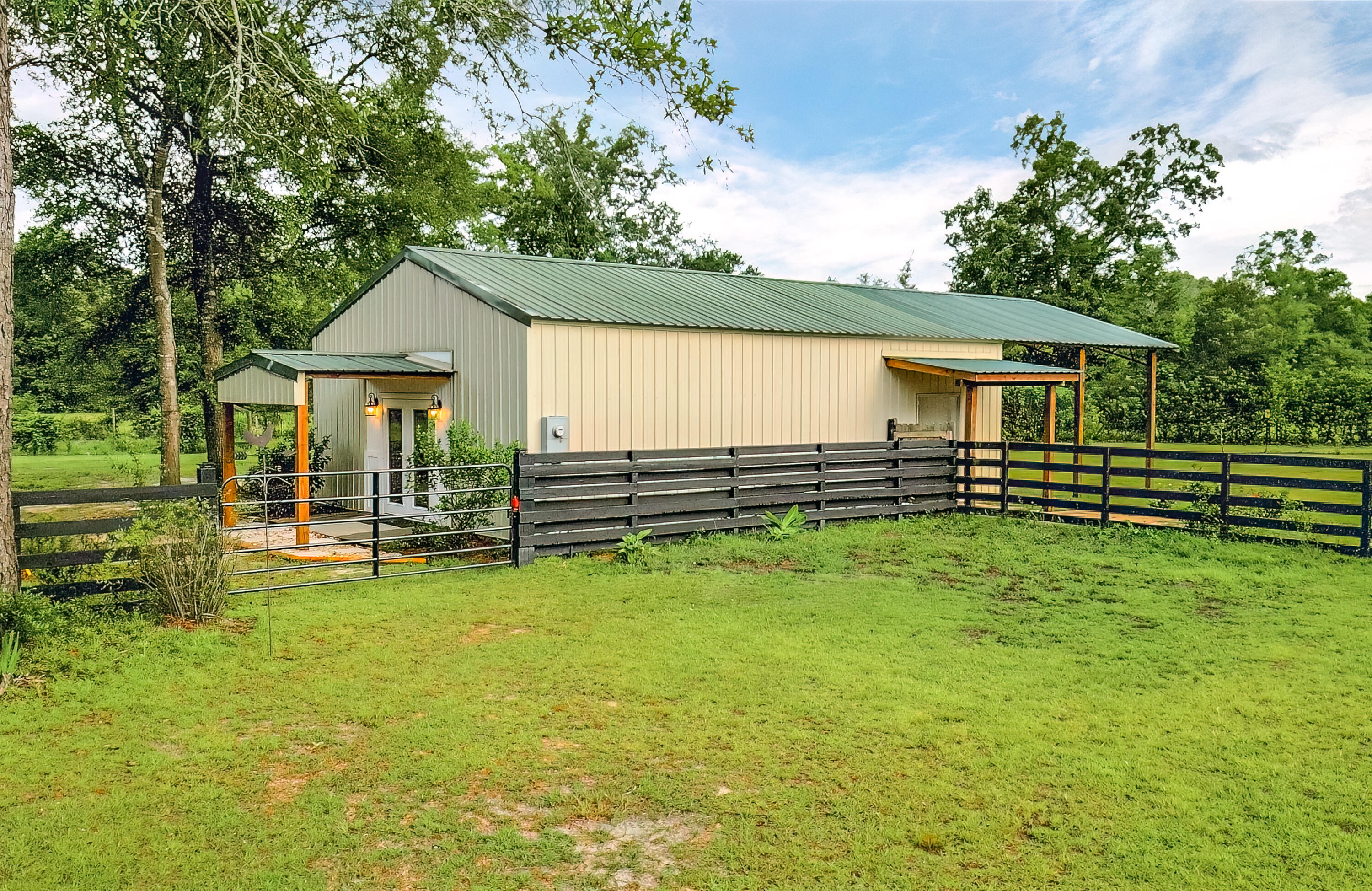 SHADY OAKS - Residential