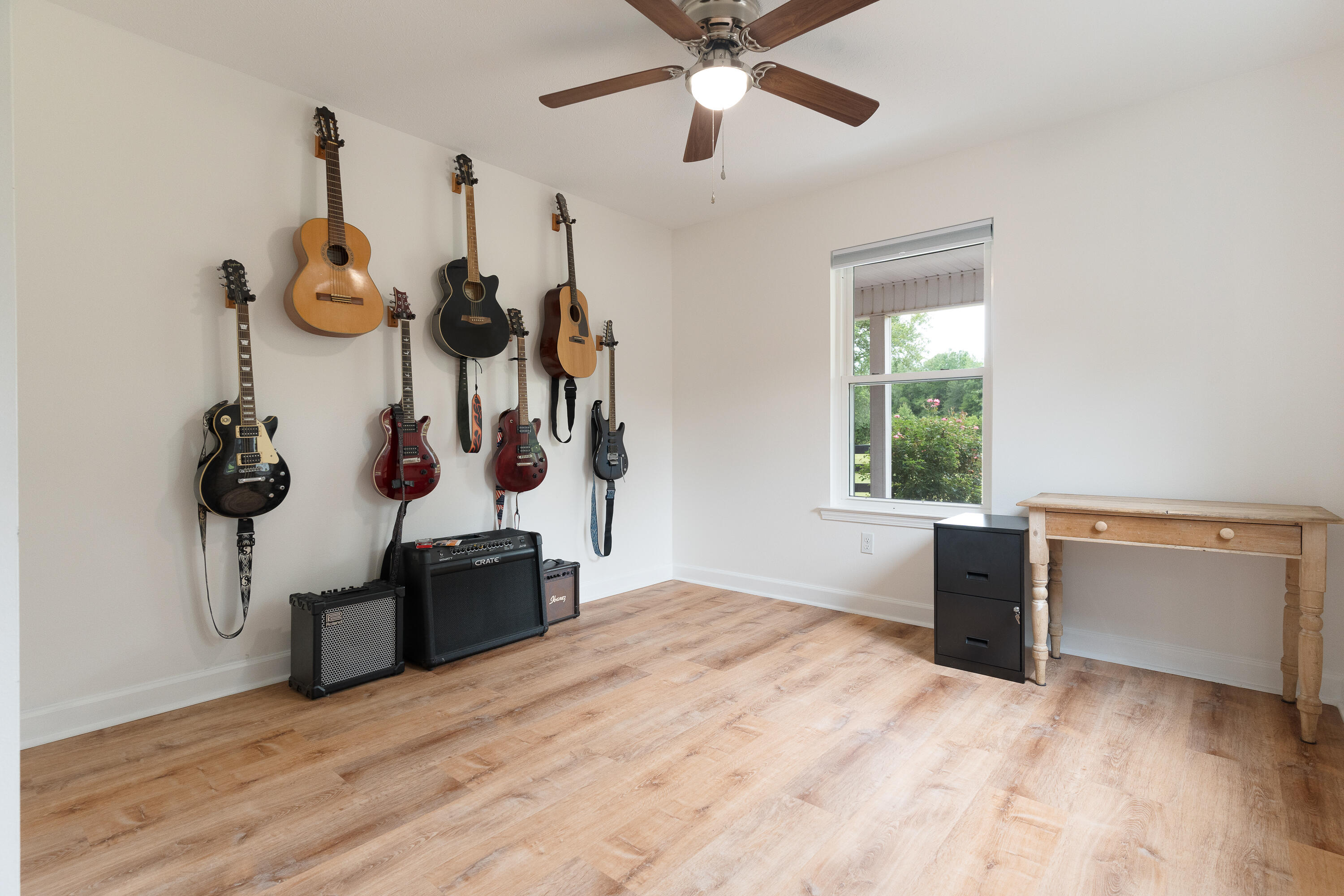 SHADY OAKS - Residential