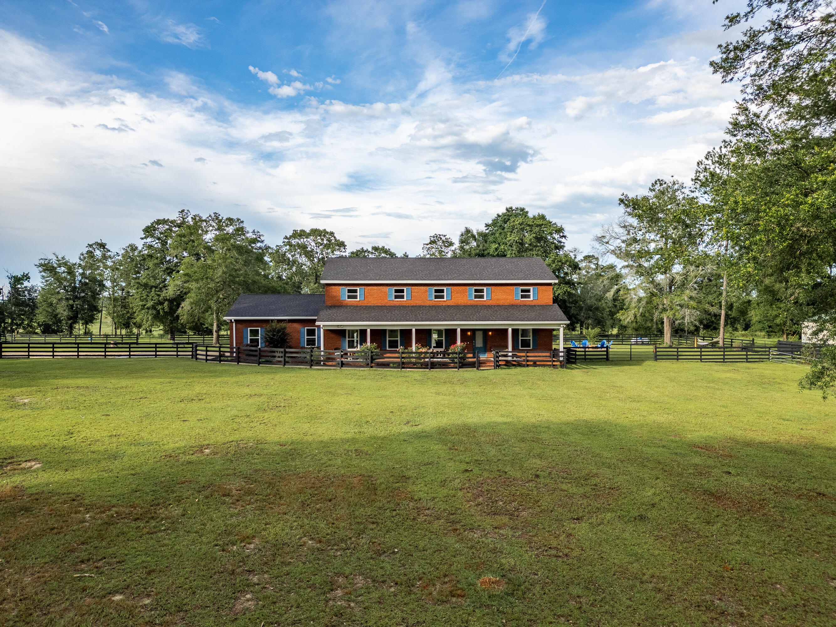 SHADY OAKS - Residential