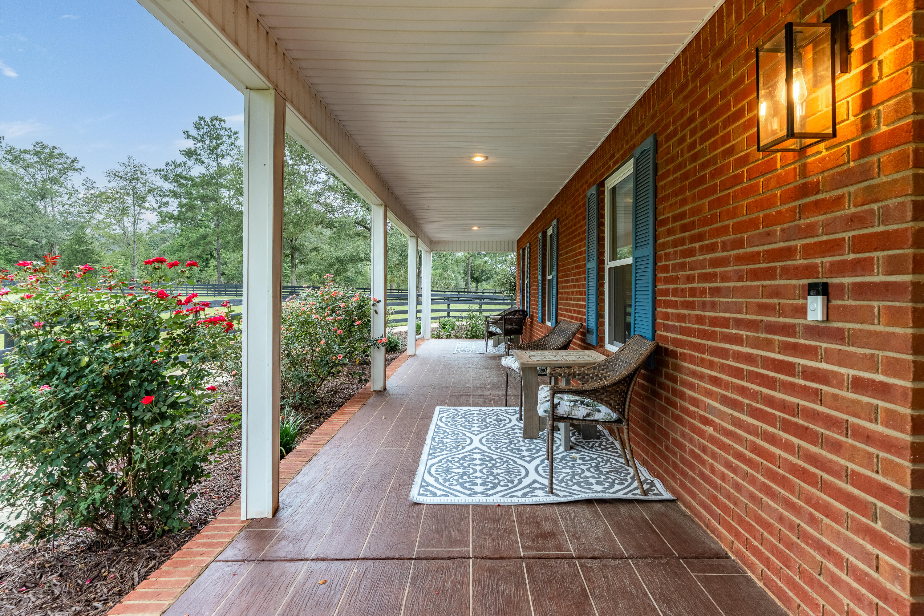 SHADY OAKS - Residential