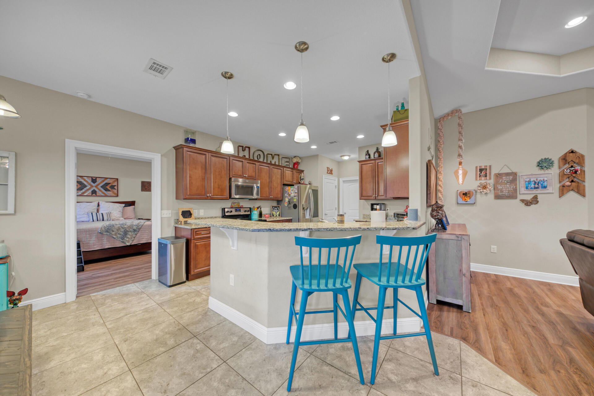 HOLLEY BY THE SEA - Residential