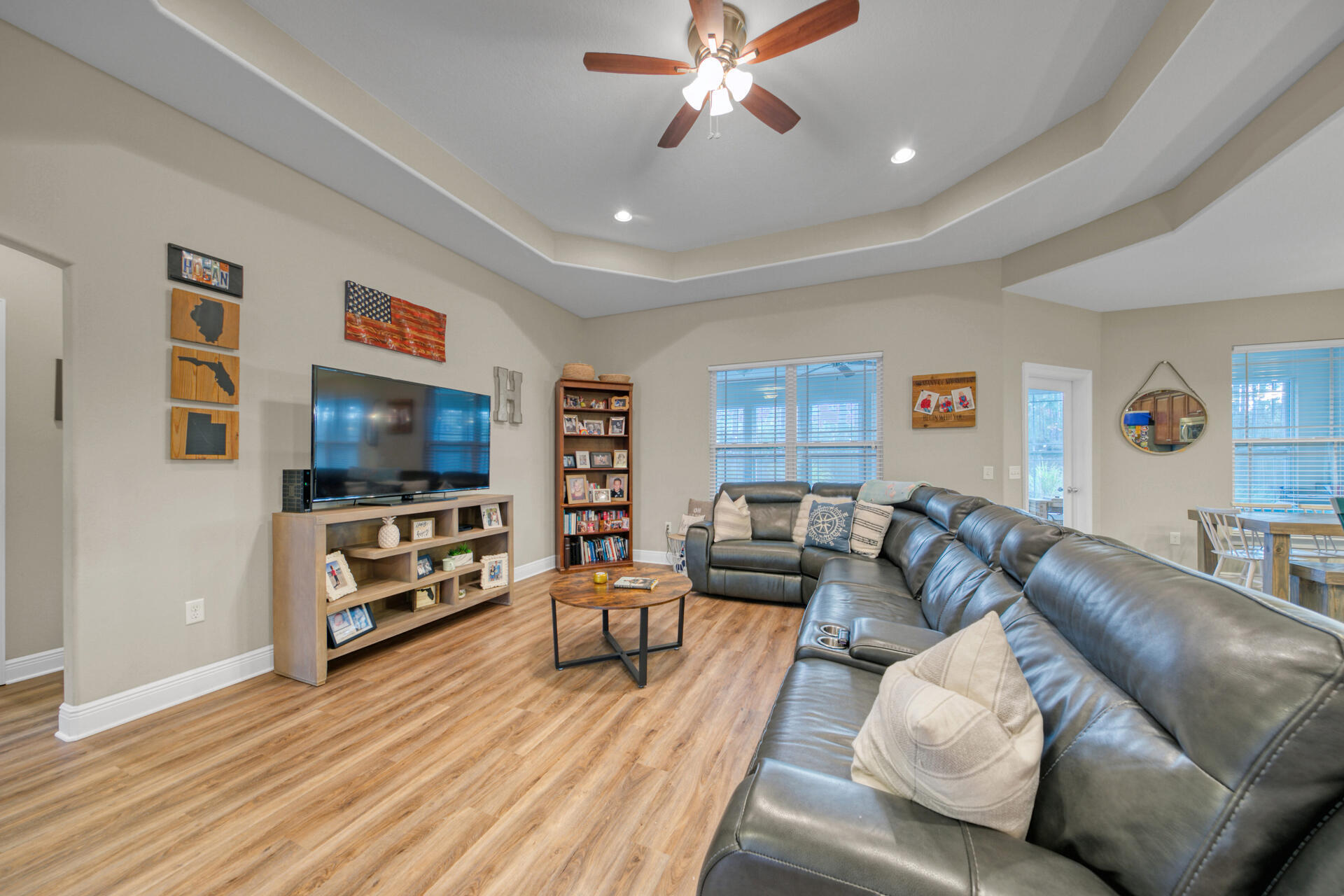 HOLLEY BY THE SEA - Residential