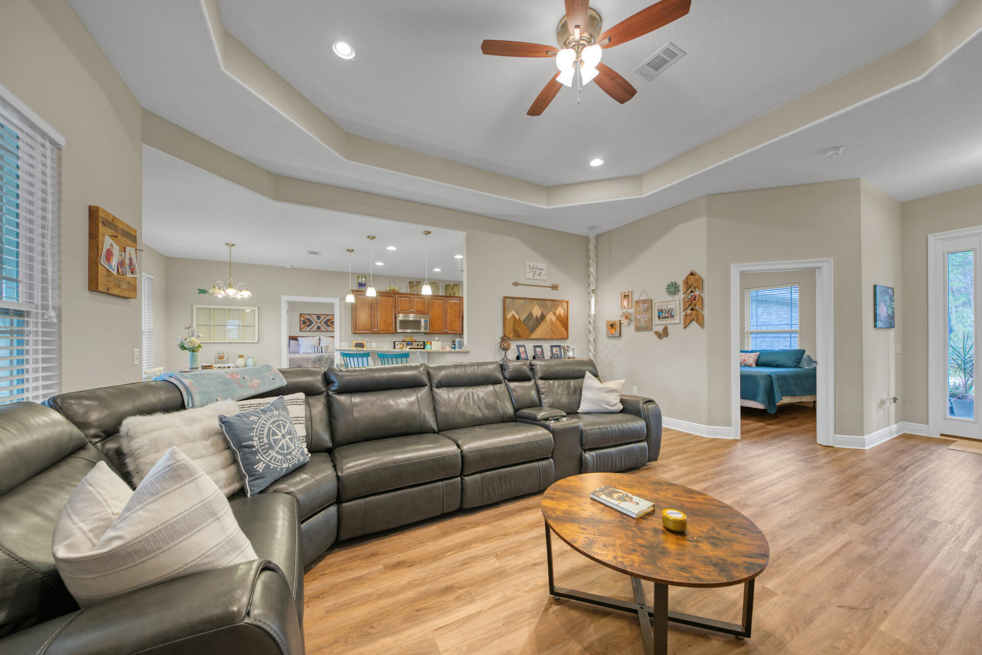 HOLLEY BY THE SEA - Residential