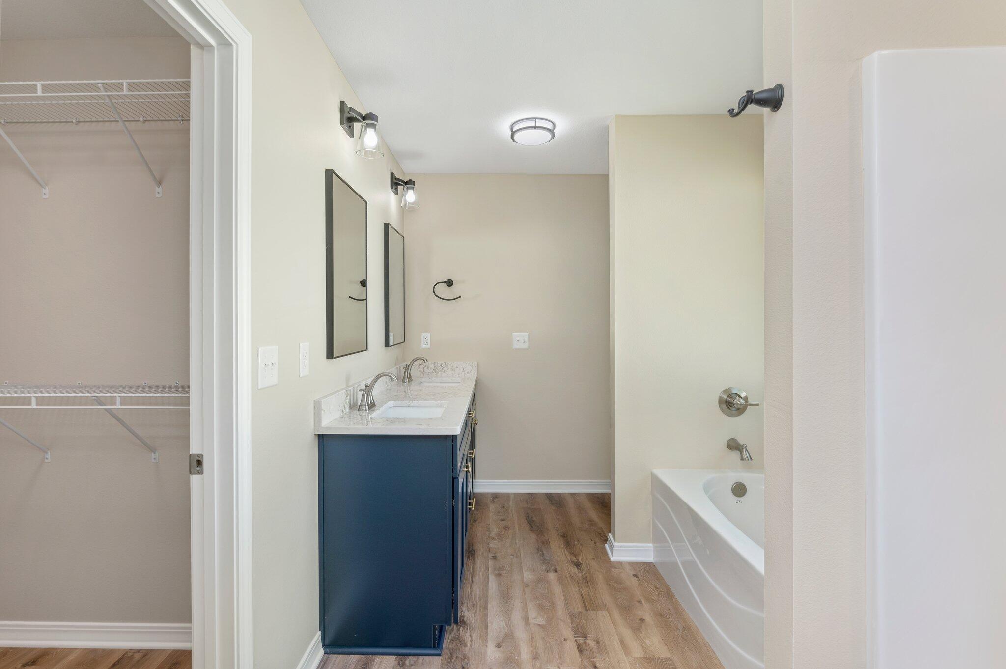 GARDEN CITY - Residential