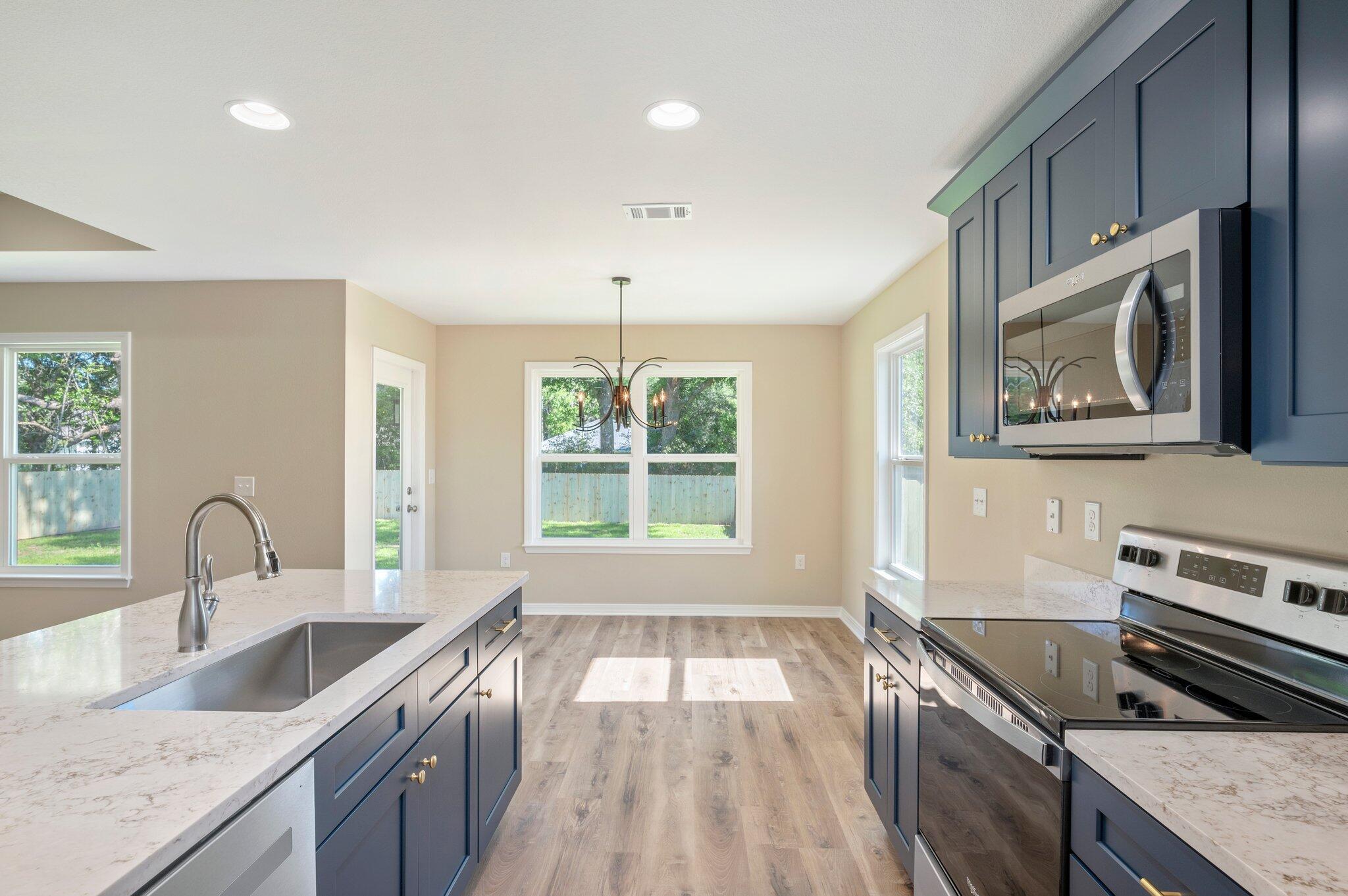 GARDEN CITY - Residential