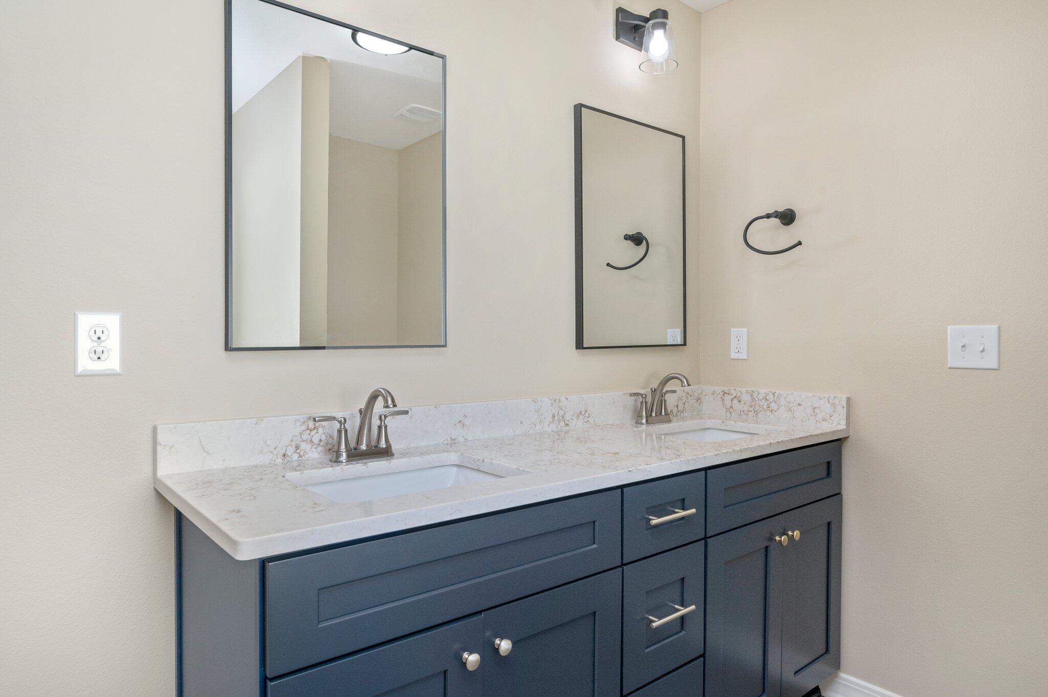 GARDEN CITY - Residential