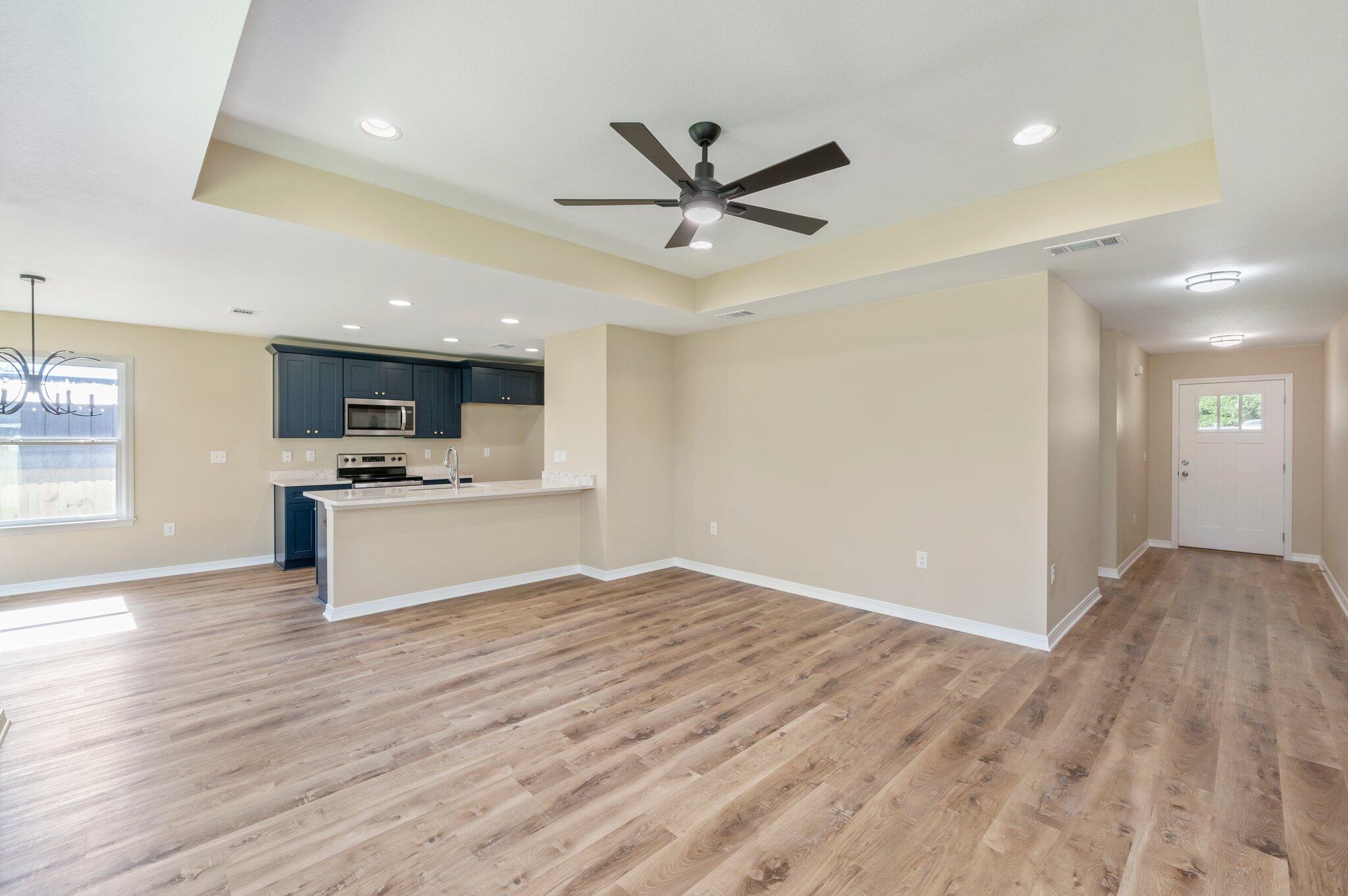 GARDEN CITY - Residential