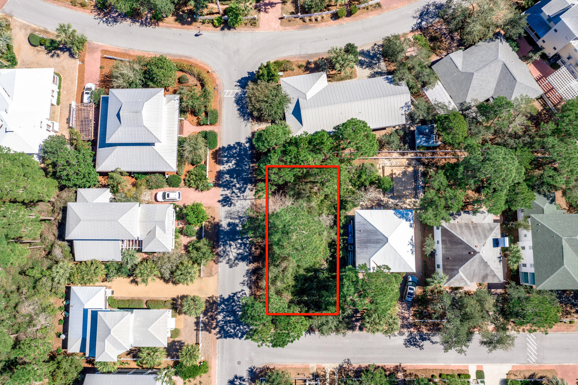 CASSINE VILLAGE - Land