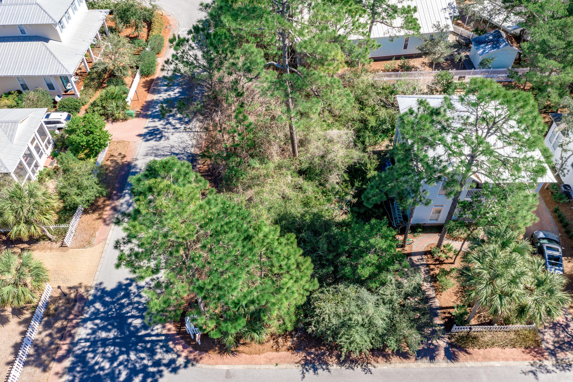 CASSINE VILLAGE - Land