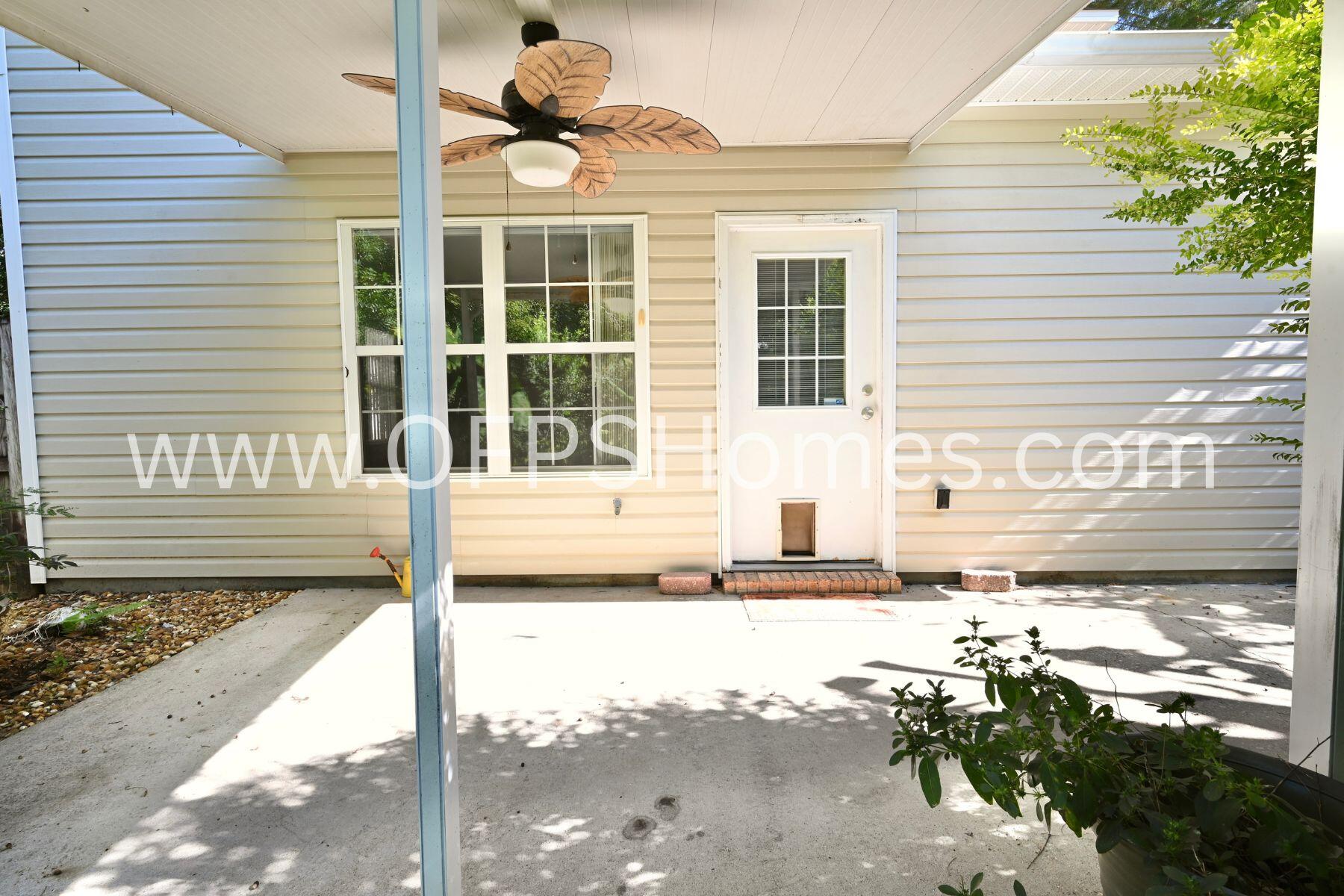 OAK PARK ESTATES - Residential Lease