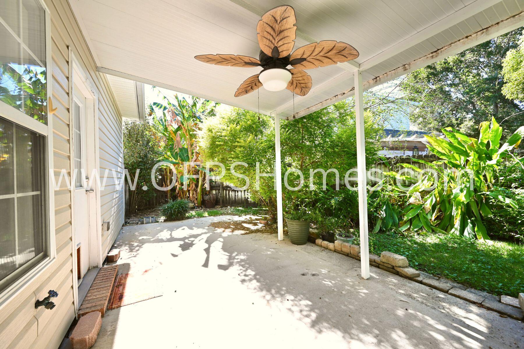 OAK PARK ESTATES - Residential Lease