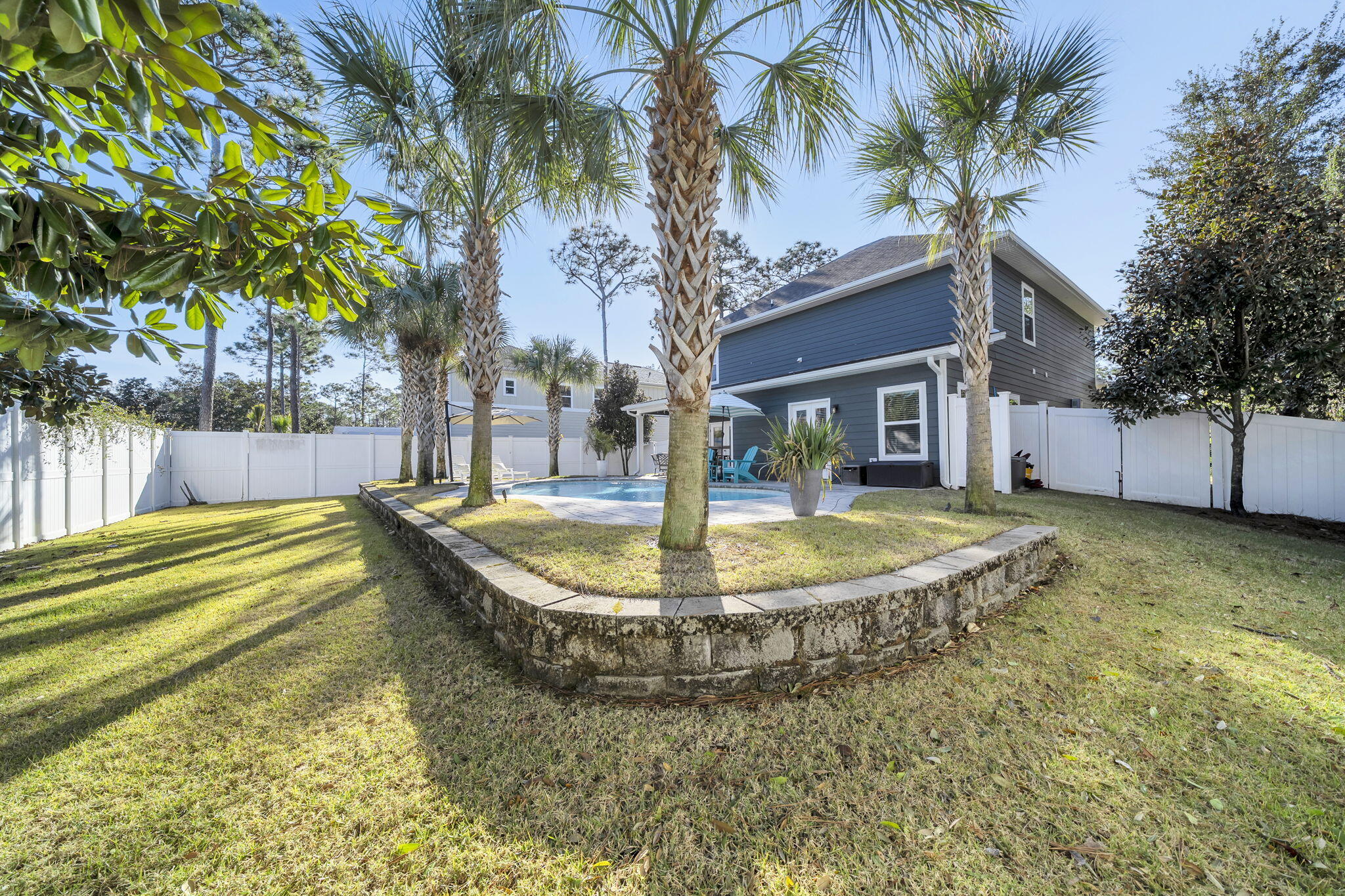 Mussett Bayou Manor - Residential