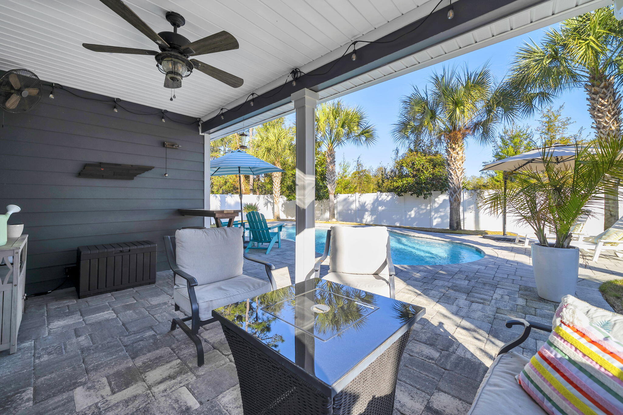 Mussett Bayou Manor - Residential