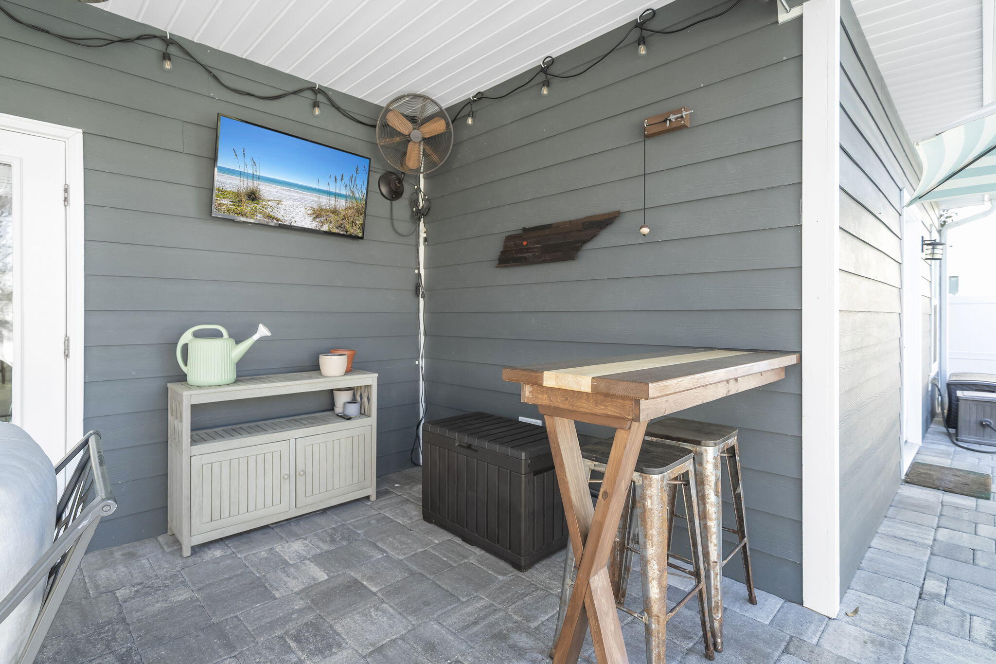 Mussett Bayou Manor - Residential