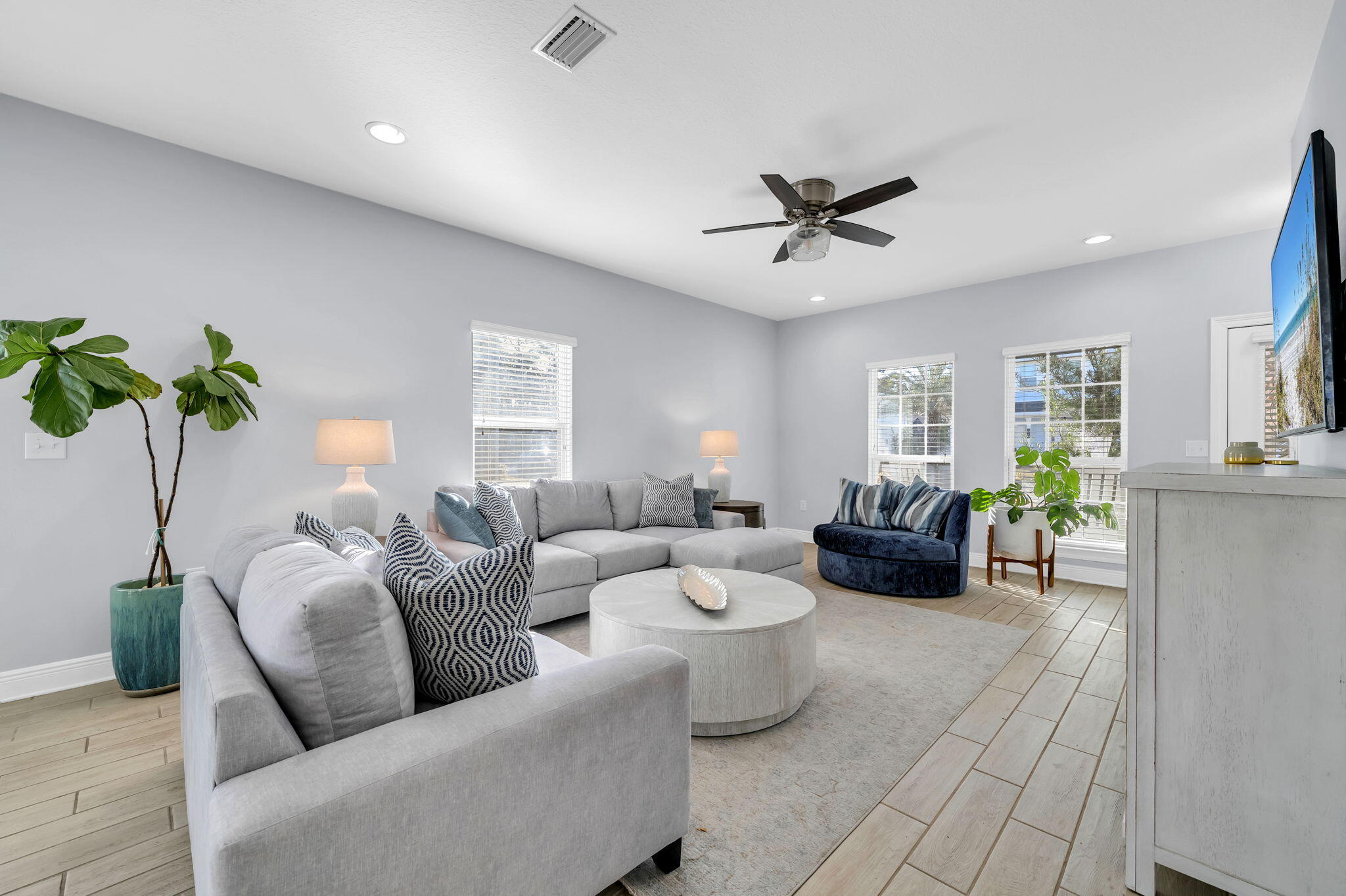 Mussett Bayou Manor - Residential