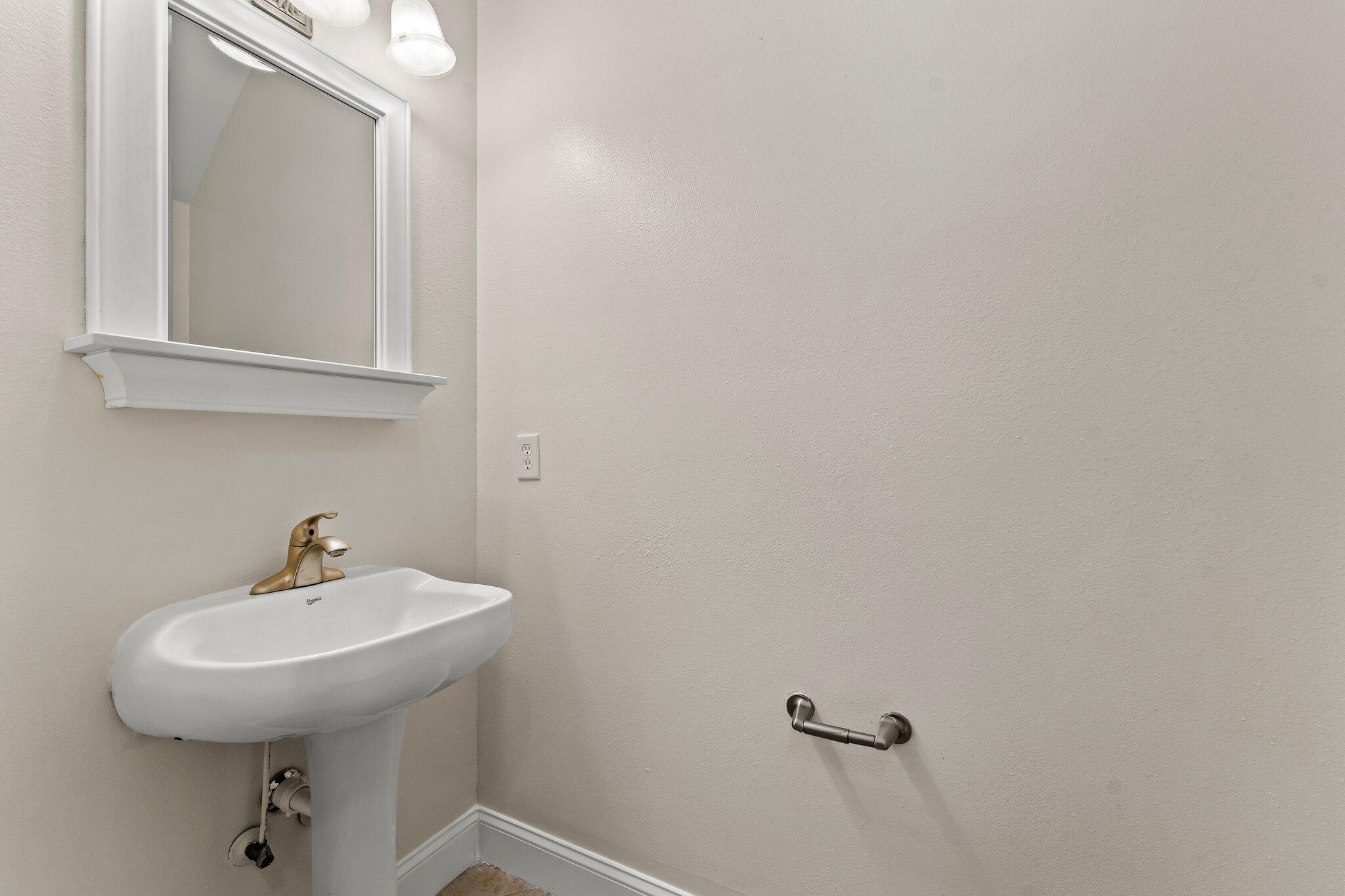 EAGLE BAY - Residential Lease