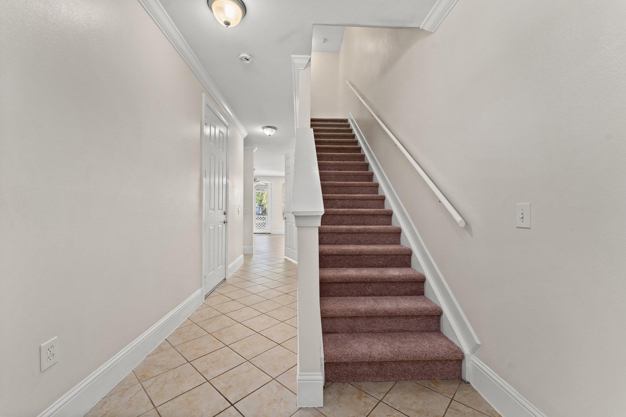 EAGLE BAY - Residential Lease