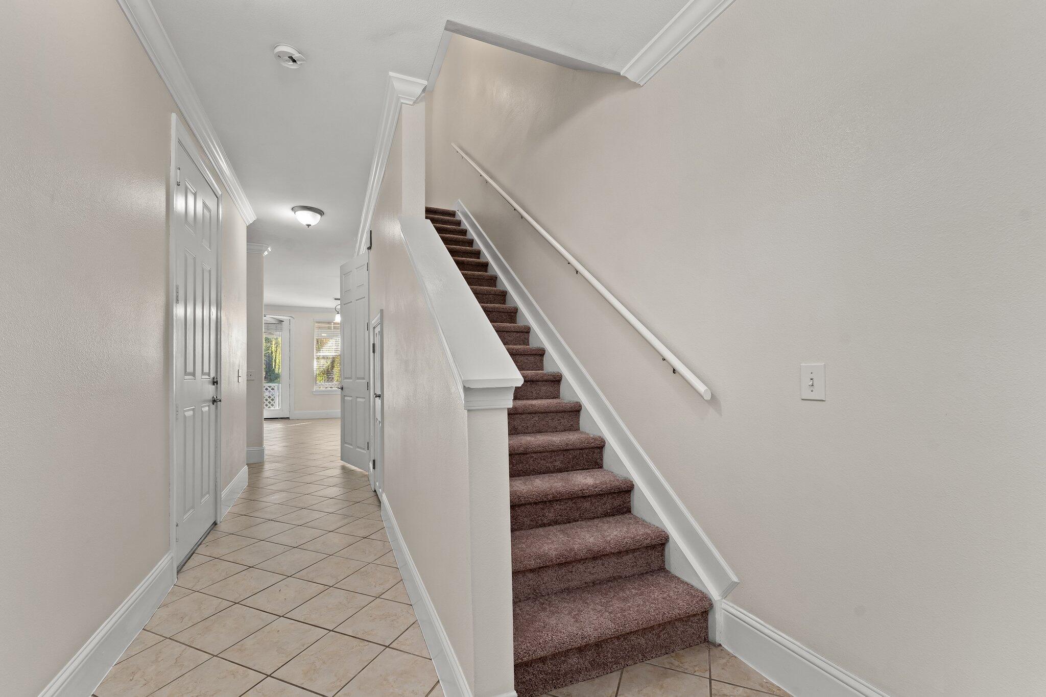 EAGLE BAY - Residential Lease