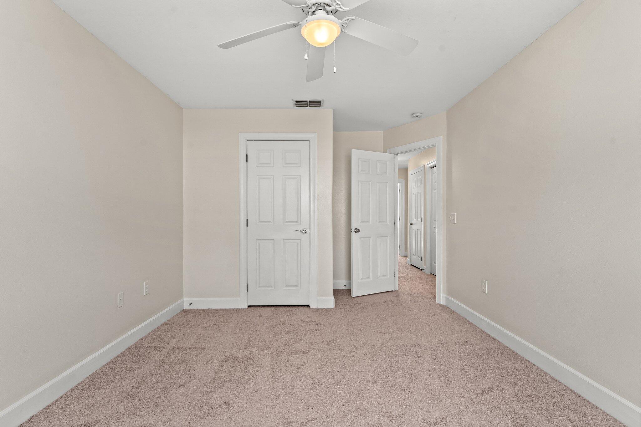 EAGLE BAY - Residential Lease