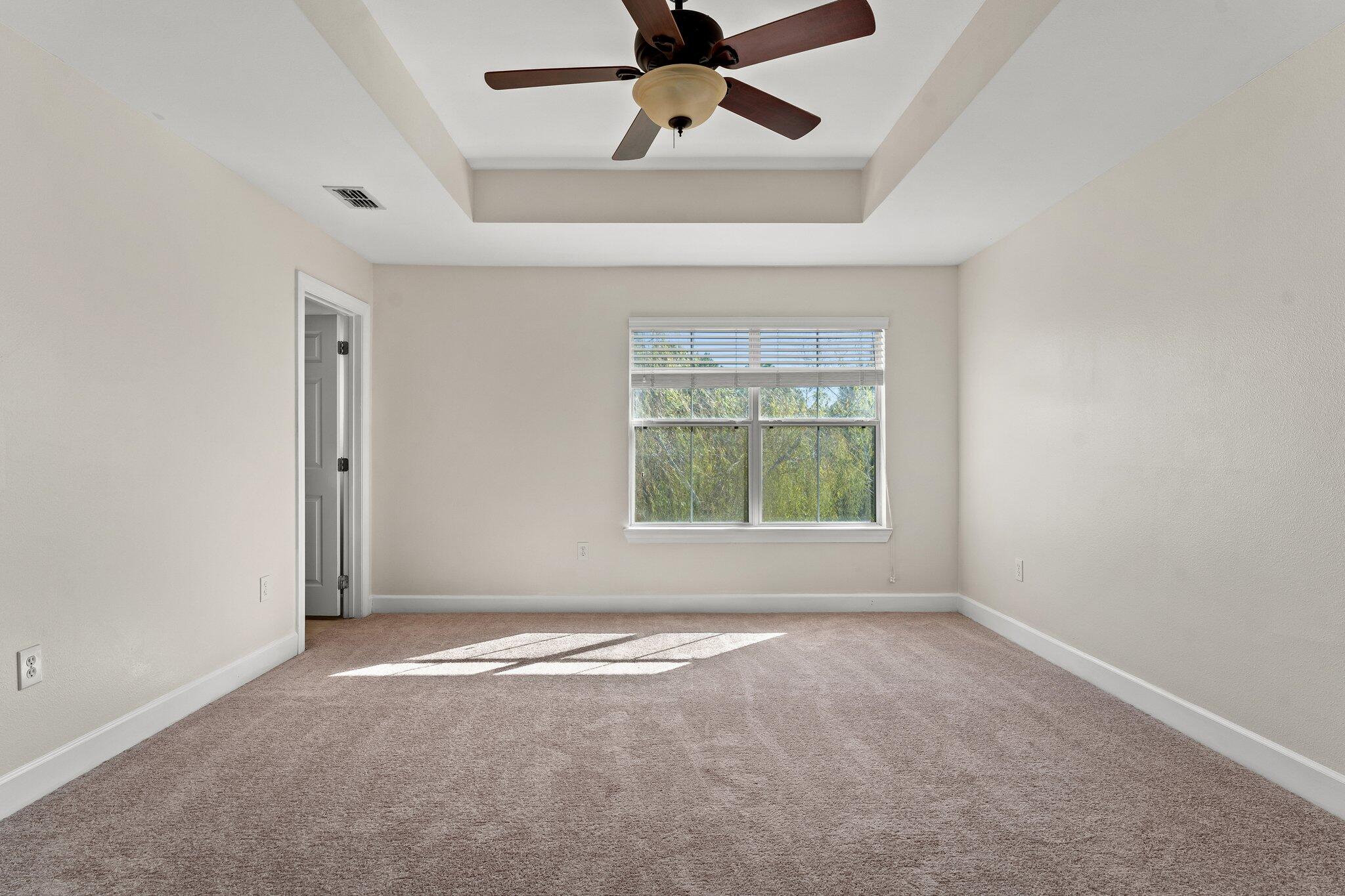 EAGLE BAY - Residential Lease