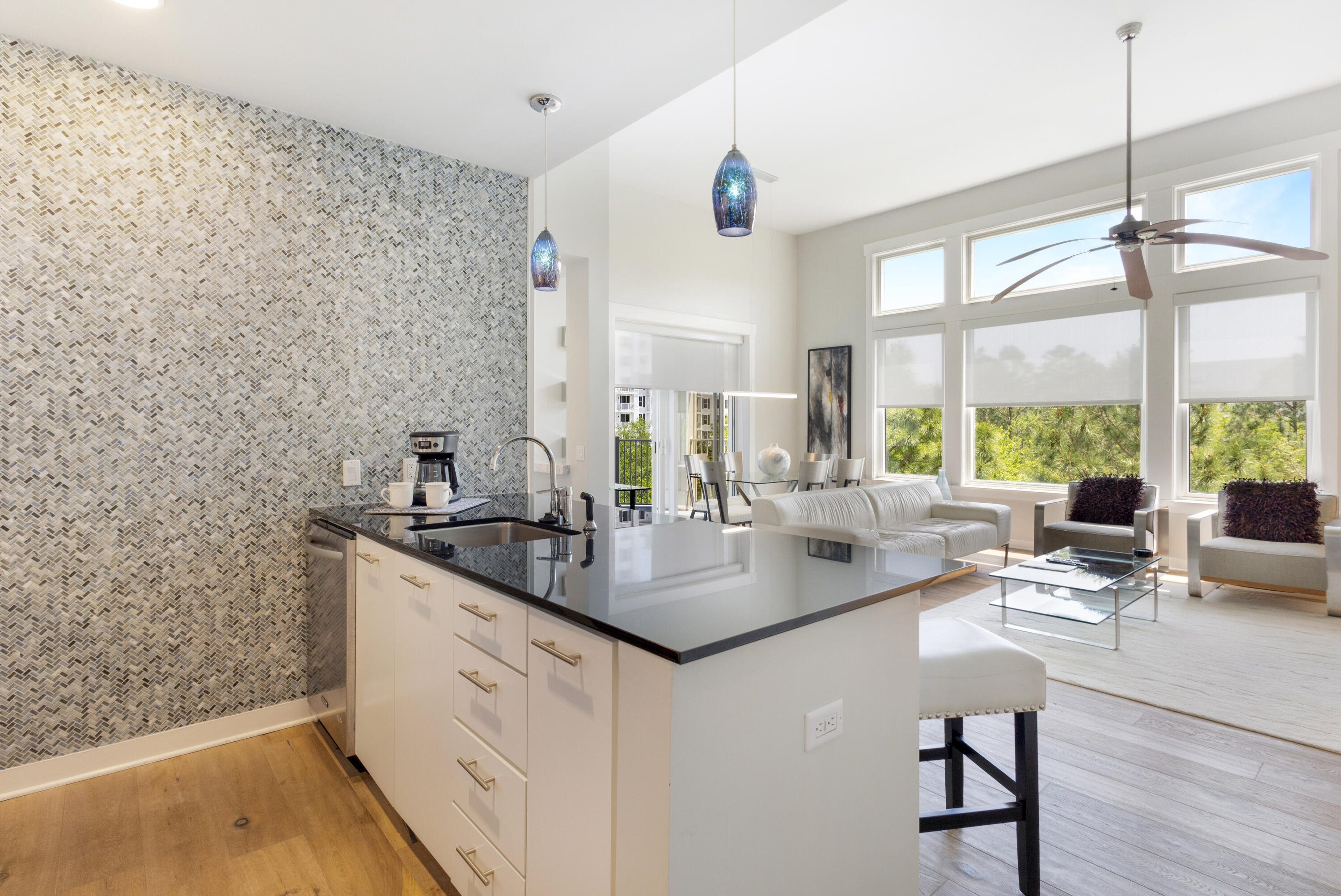 BAHIA CONDO - Residential