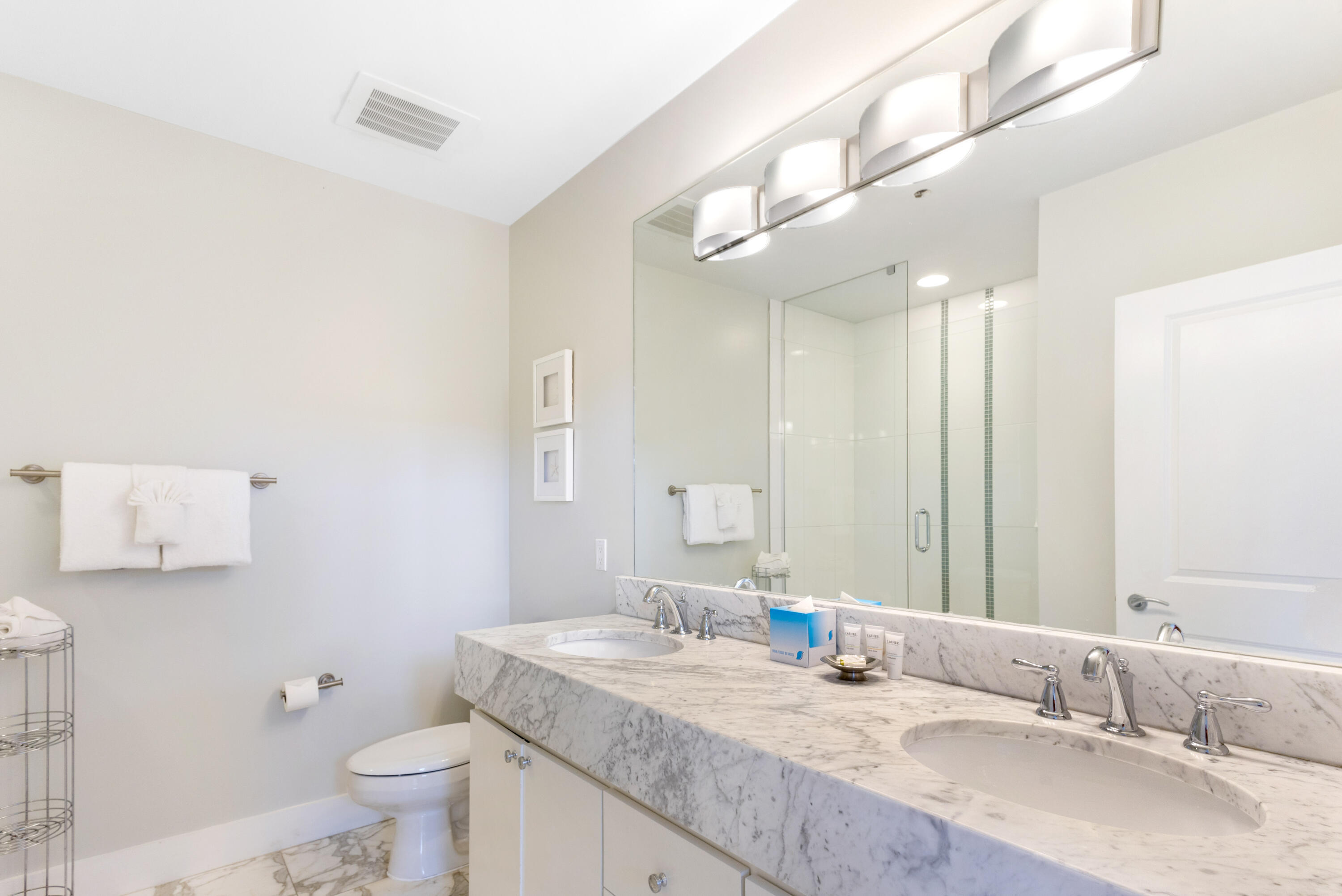 BAHIA CONDO - Residential