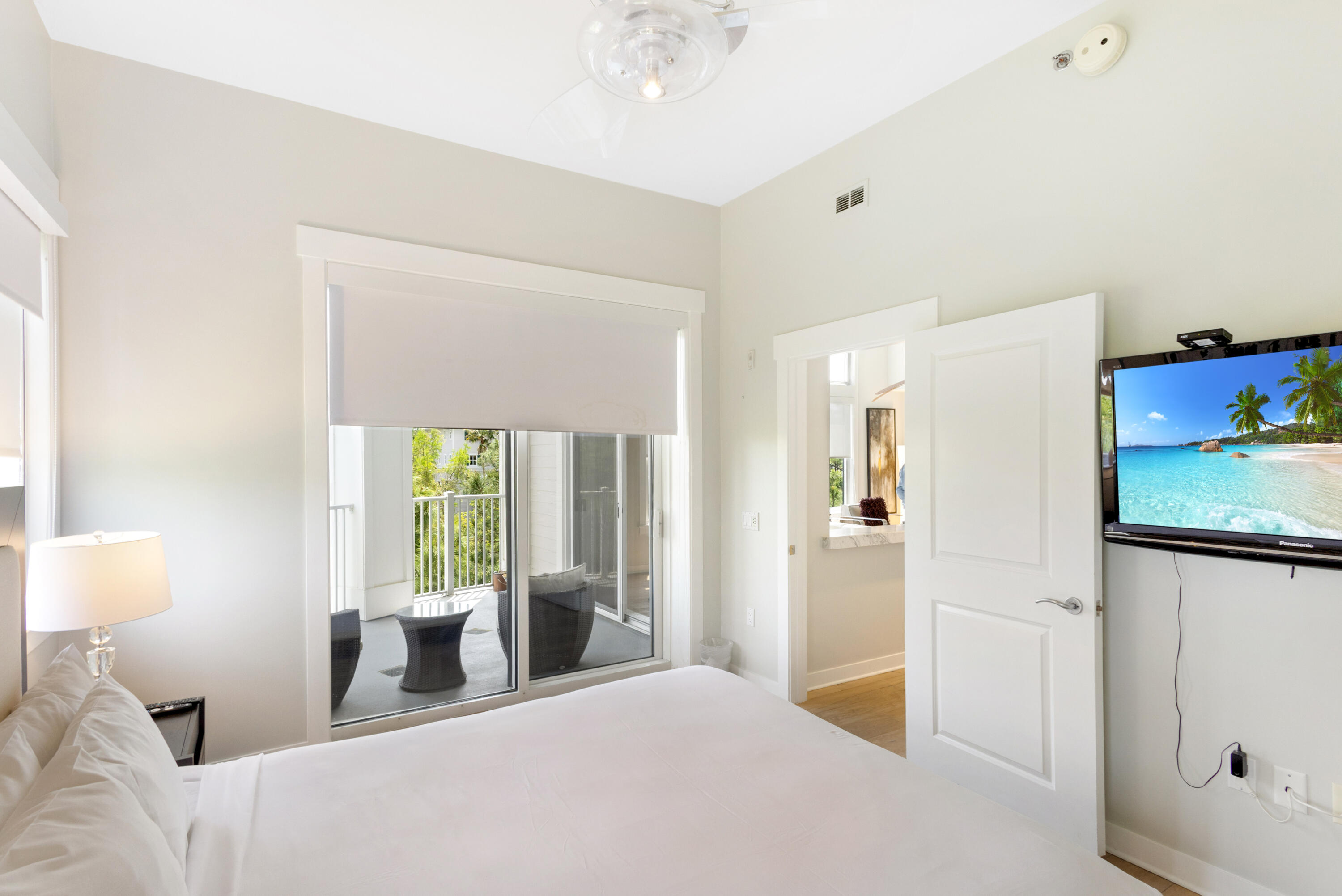 BAHIA CONDO - Residential