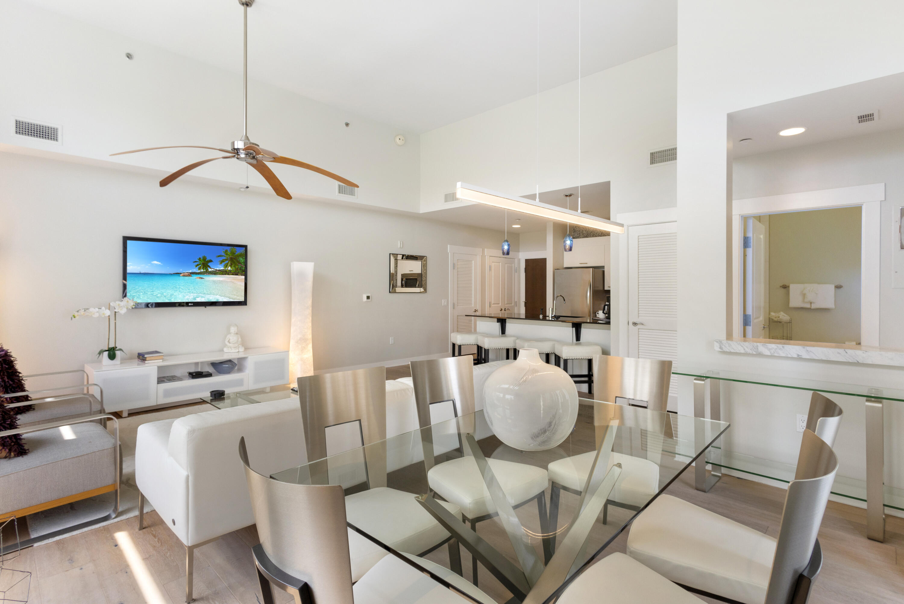 BAHIA CONDO - Residential