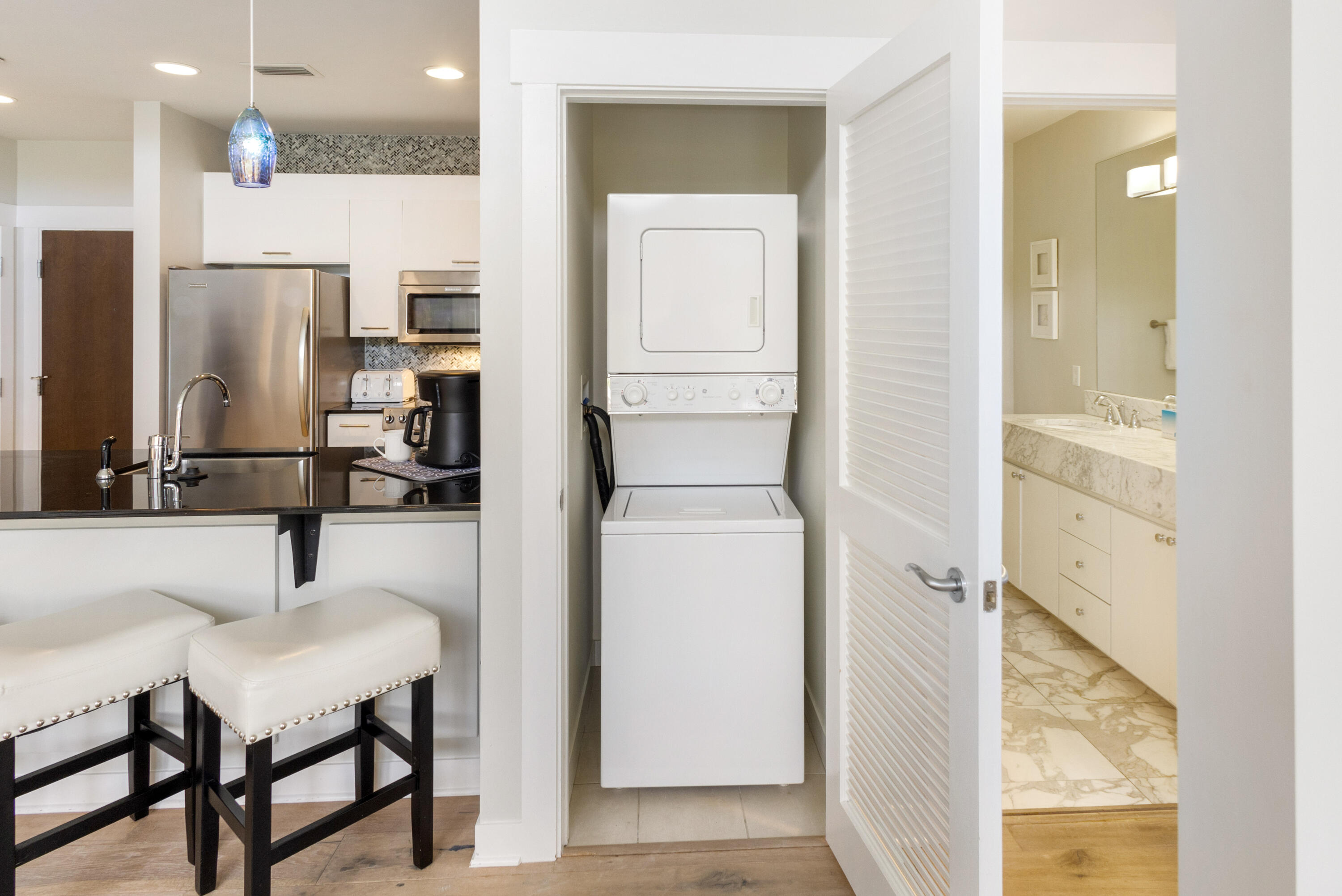 BAHIA CONDO - Residential