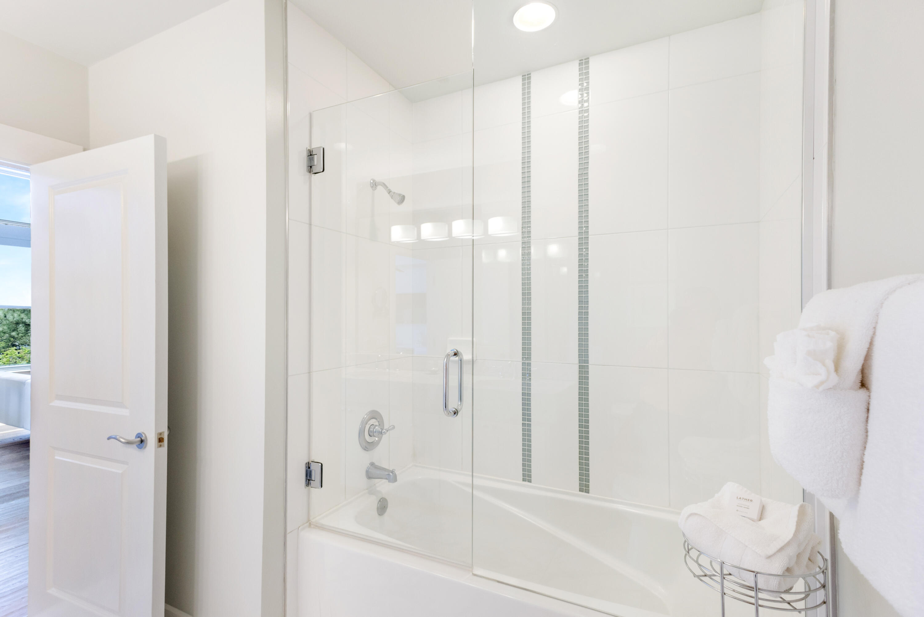 BAHIA CONDO - Residential