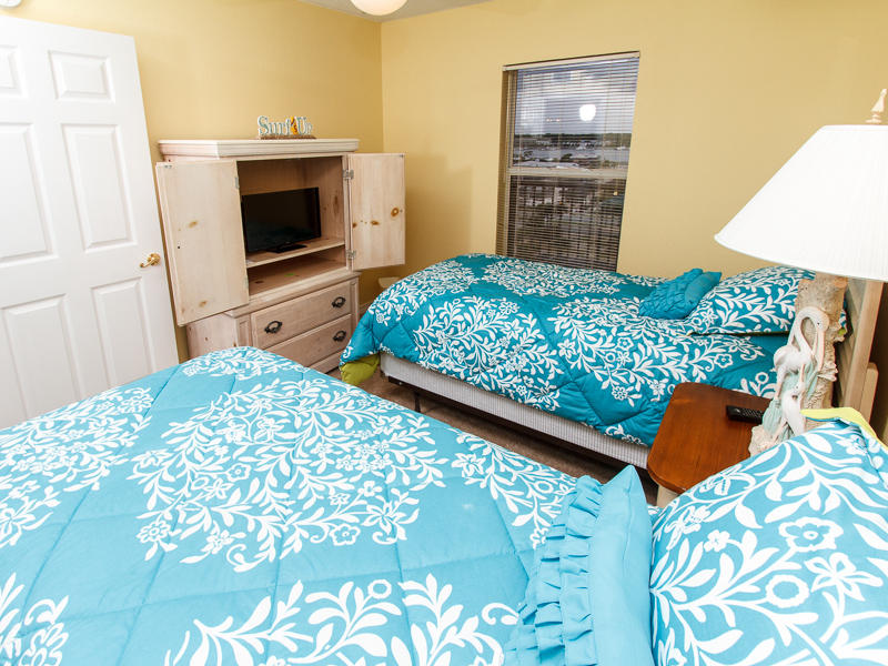 ISLANDER BEACH RESORT PH 2 - Residential